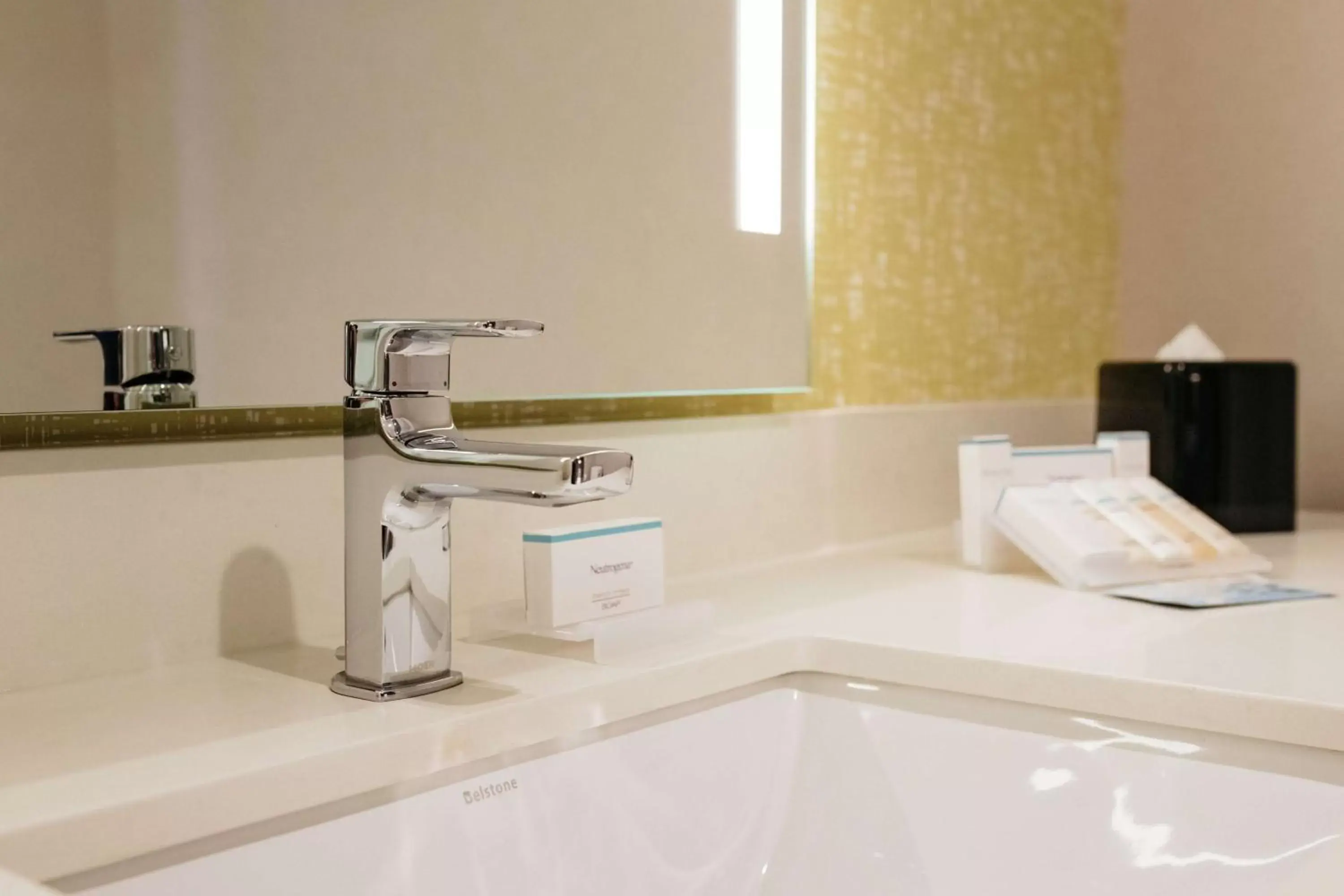 Deluxe Queen Room with Two Queen Beds and Bath Tub - Hearing Accessible in Hilton Garden Inn Madison Sun Prairie Deluxe Queen Room with Two Queen Beds and Bath Tub - Hearing Accessible in Hilton Garden Inn Madison Sun Prairie