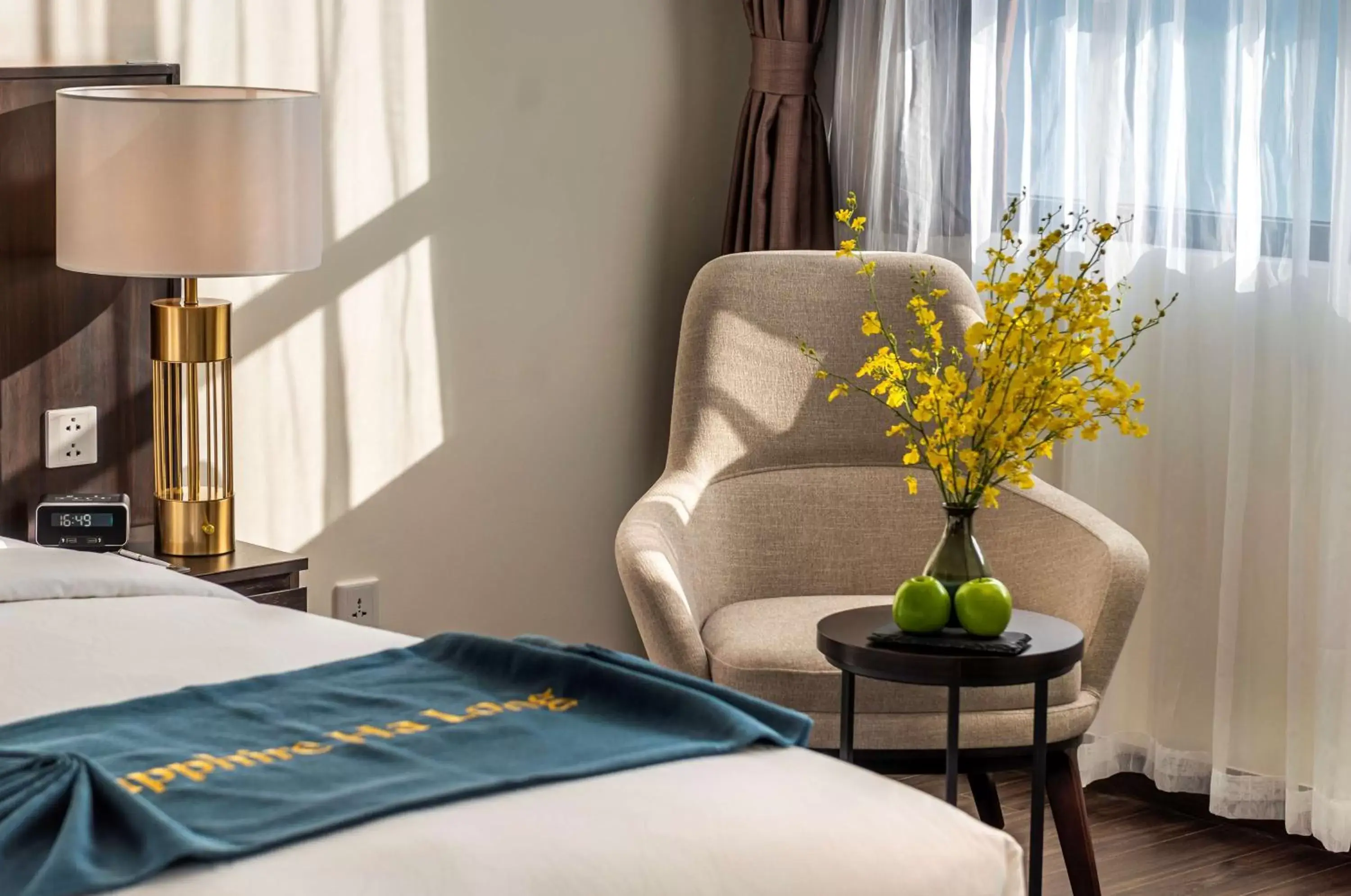 Premier Triple Bed, Non-Smoking Bay View in Best Western Premier Sapphire Ha Long Premier Triple Bed, Non-Smoking Bay View in Best Western Premier Sapphire Ha Long