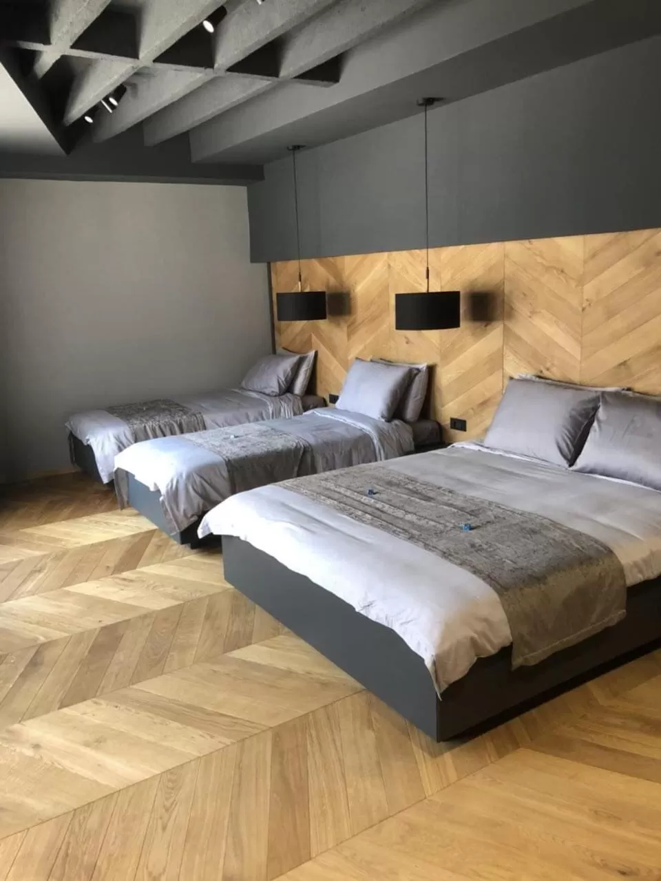 Bed in Hotel London B&B