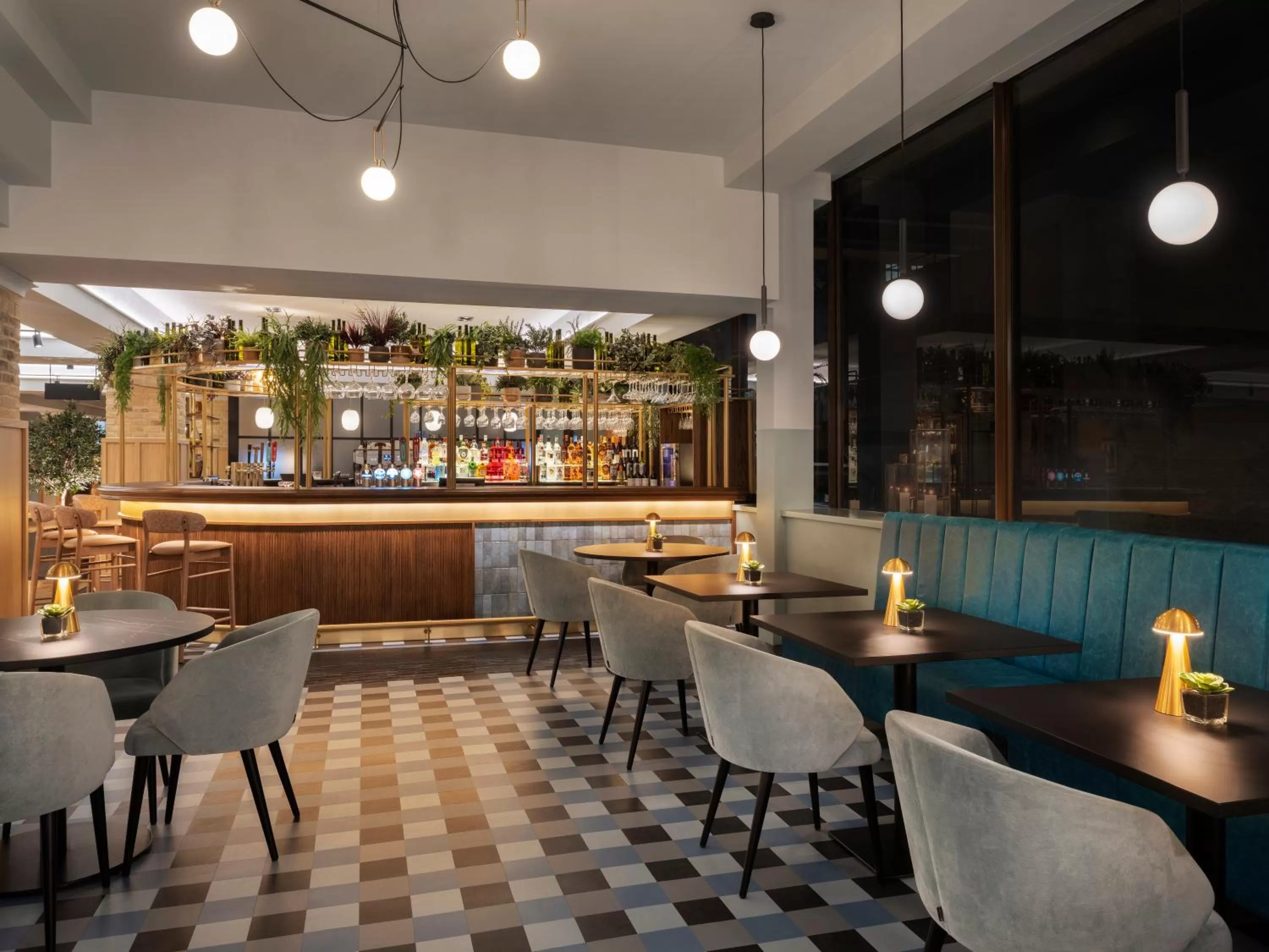 Lounge or bar in Leonardo Royal Hotel Birmingham