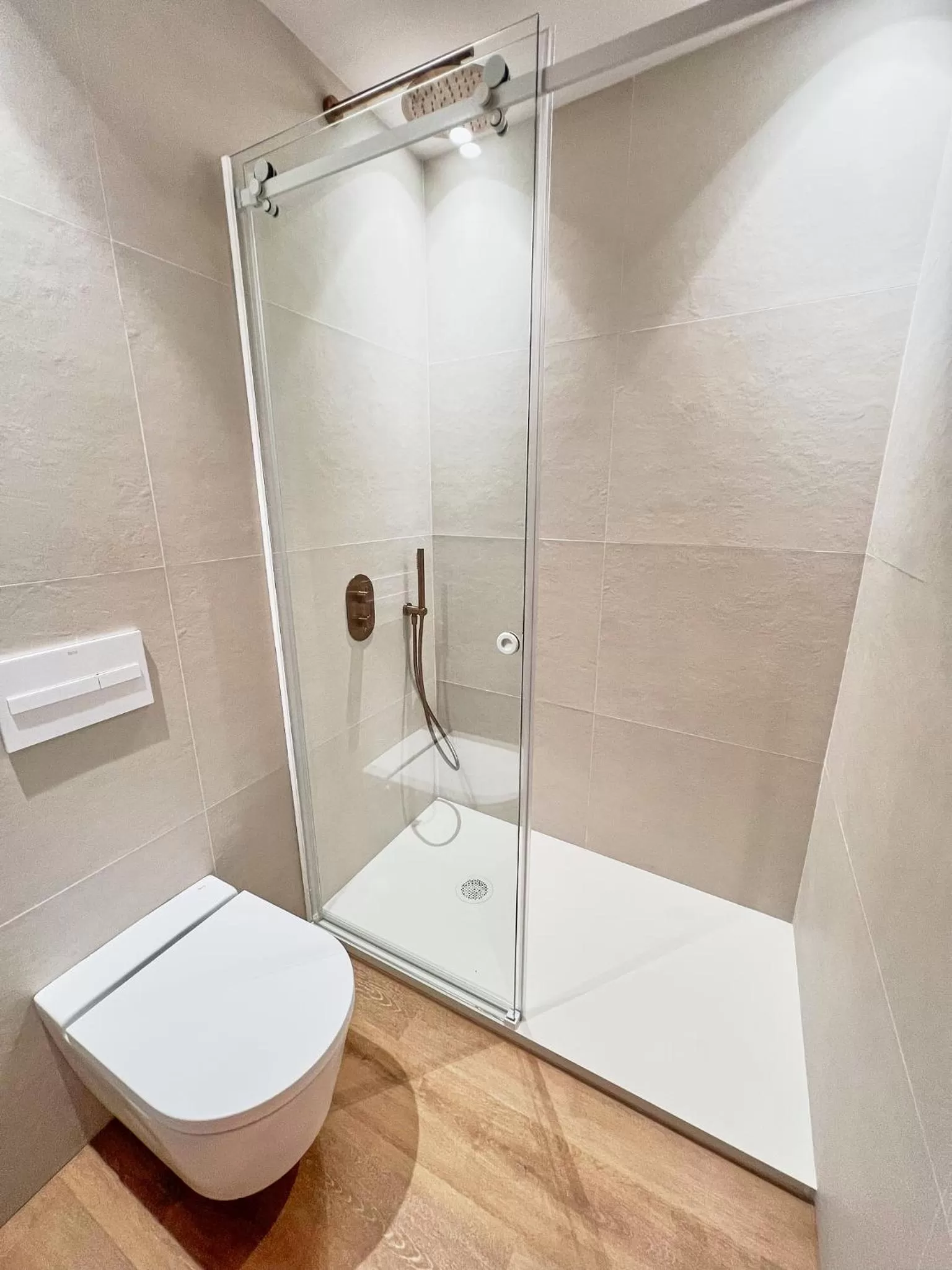 Shower in Casa Indiana Hotel Boutique