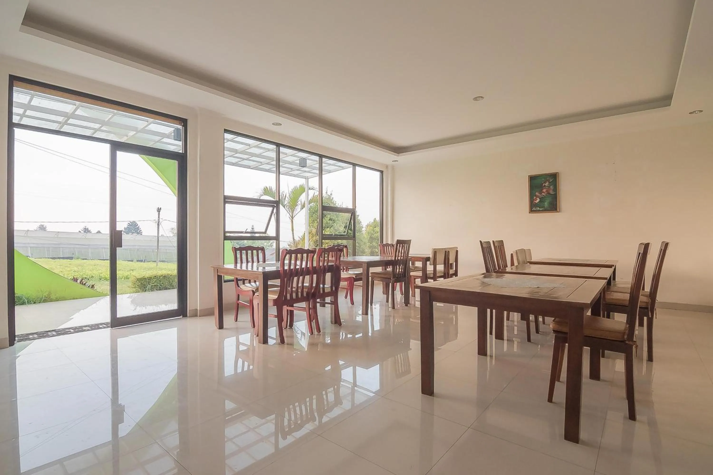 RedDoorz Syariah @ Sarongge Cianjur