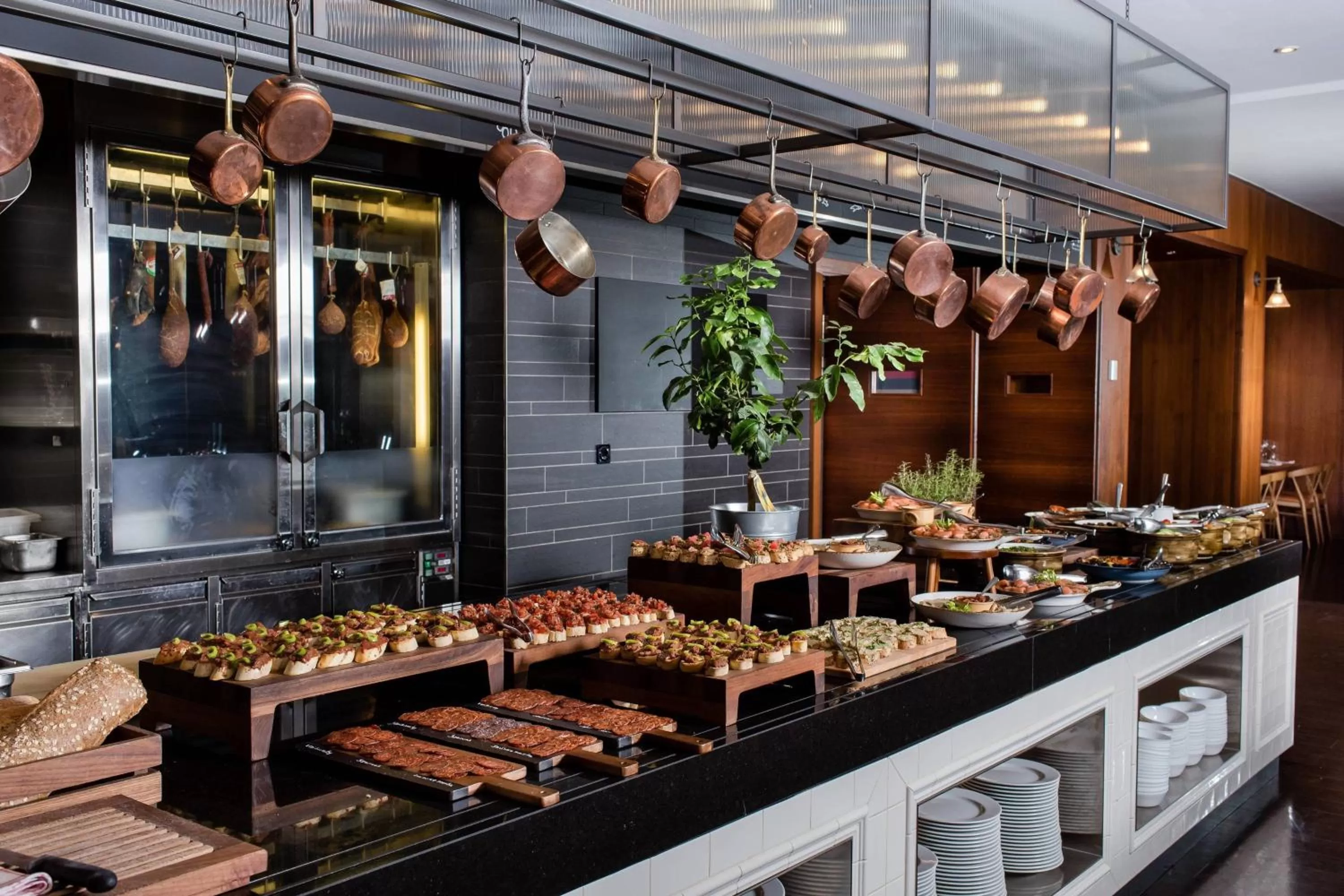 Restaurant/places to eat in Millennium Court, Budapest - Marriott Executive Apartments