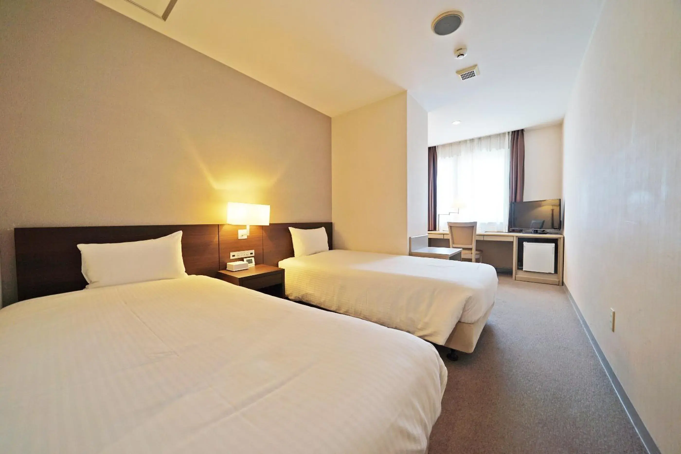 Moderate Twin Room - single occupancy - Non-Smoking in Chisun Hotel Kamata Moderate Twin Room - single occupancy - Non-Smoking in Chisun Hotel Kamata