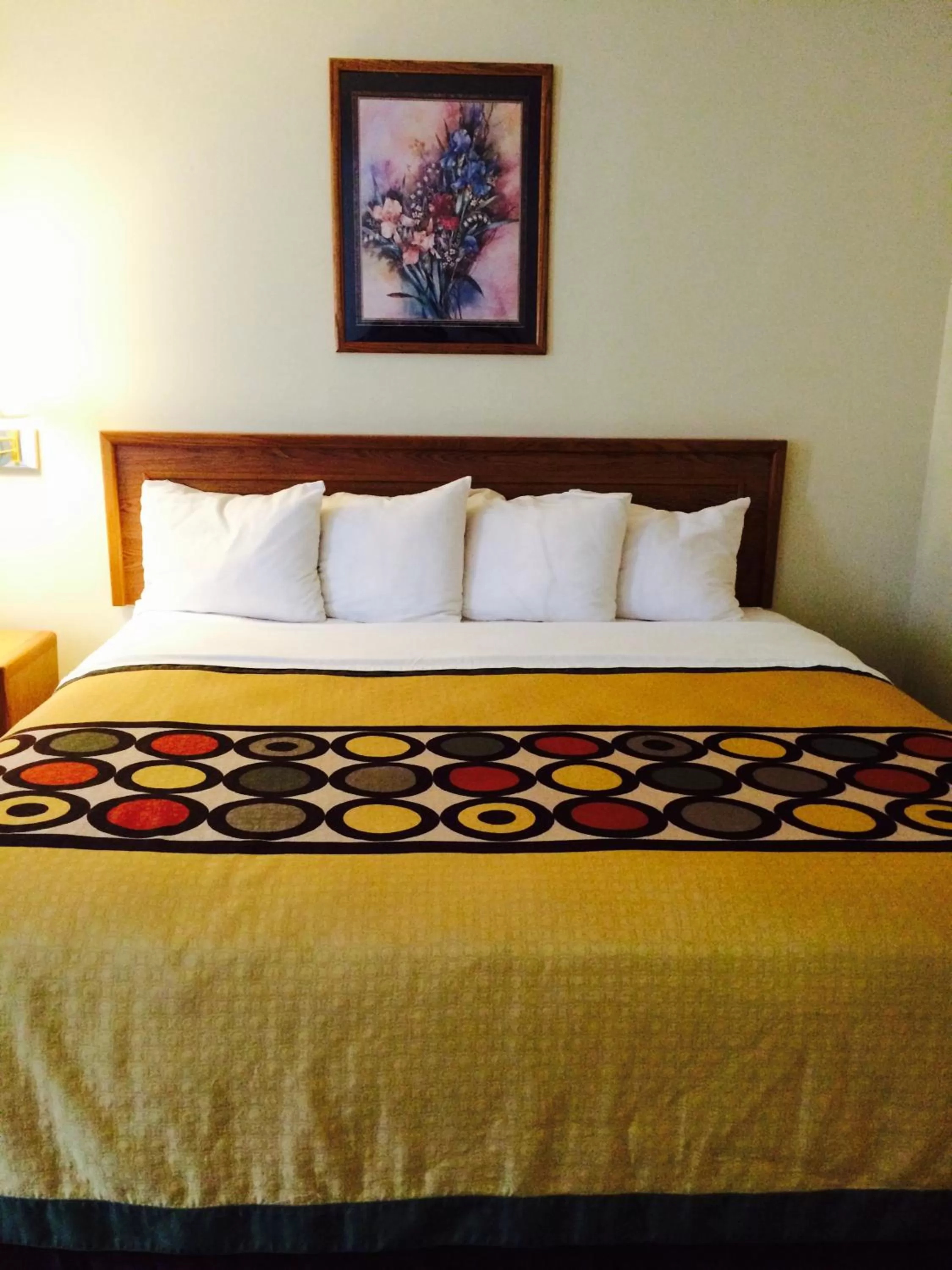 Bed in Brookshire Inn