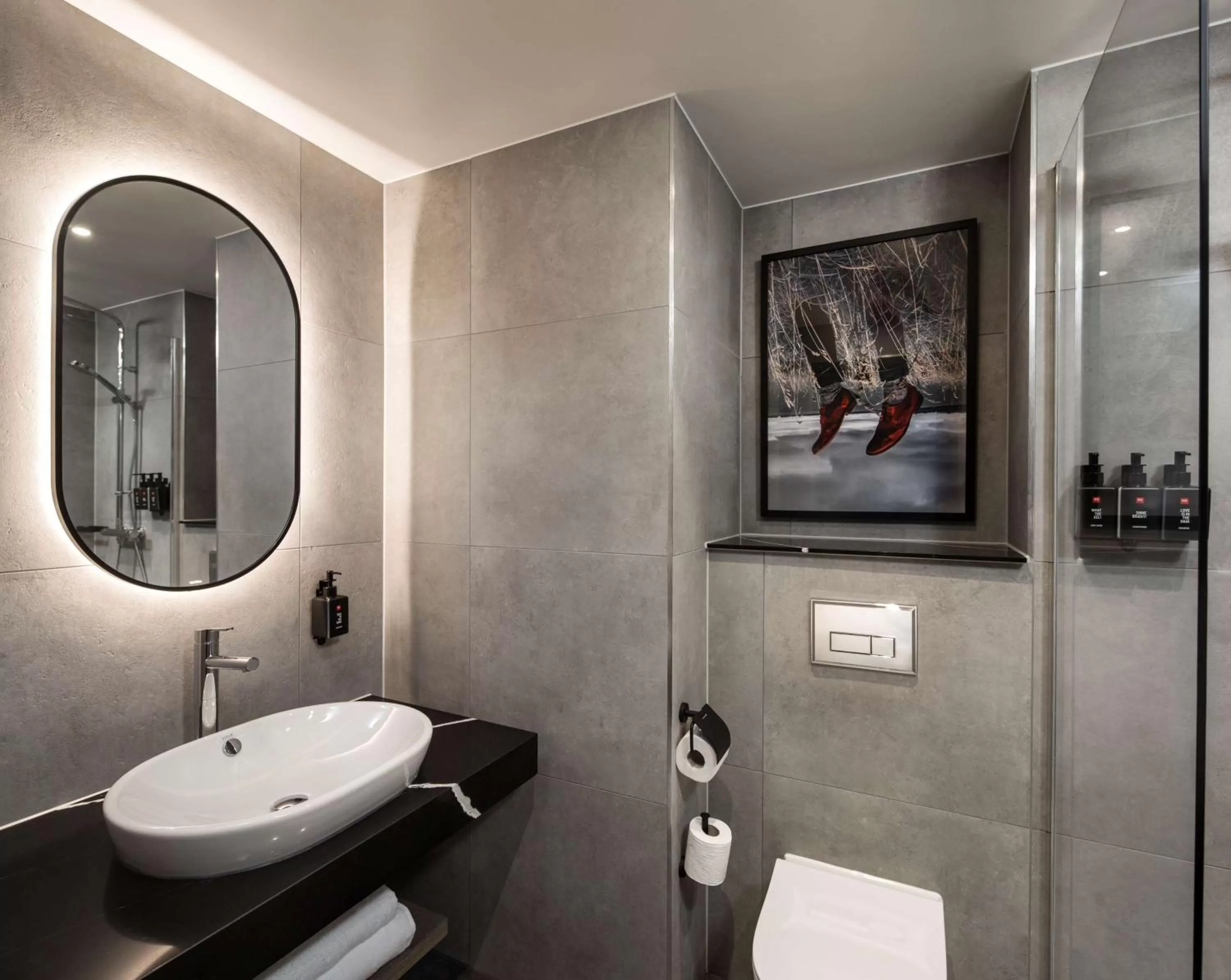 Bathroom in Radisson RED Hotel, Liverpool