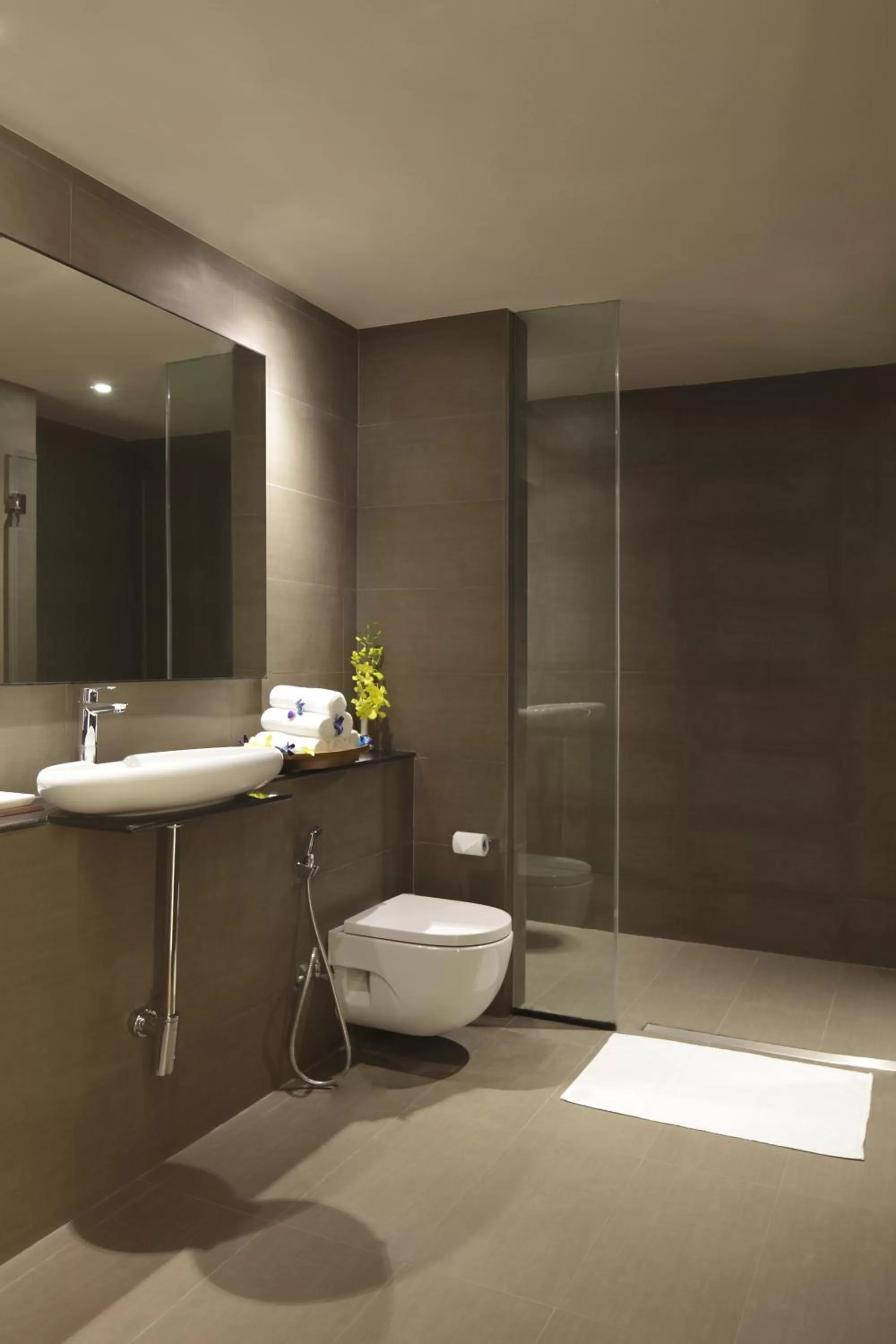 Bathroom in Holiday Inn Express New Delhi International Airport T3 by IHG