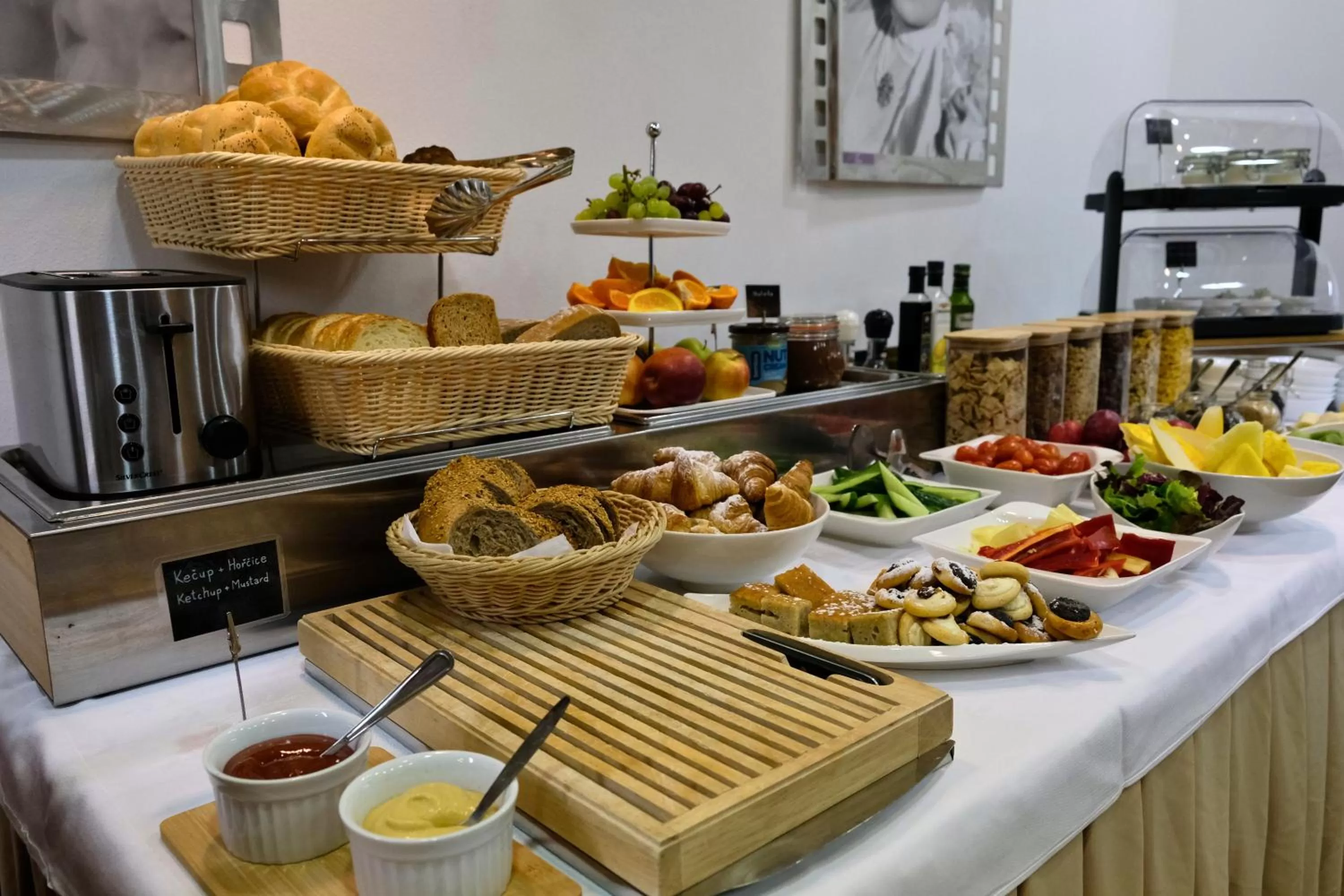 Breakfast in Hotel Biograf