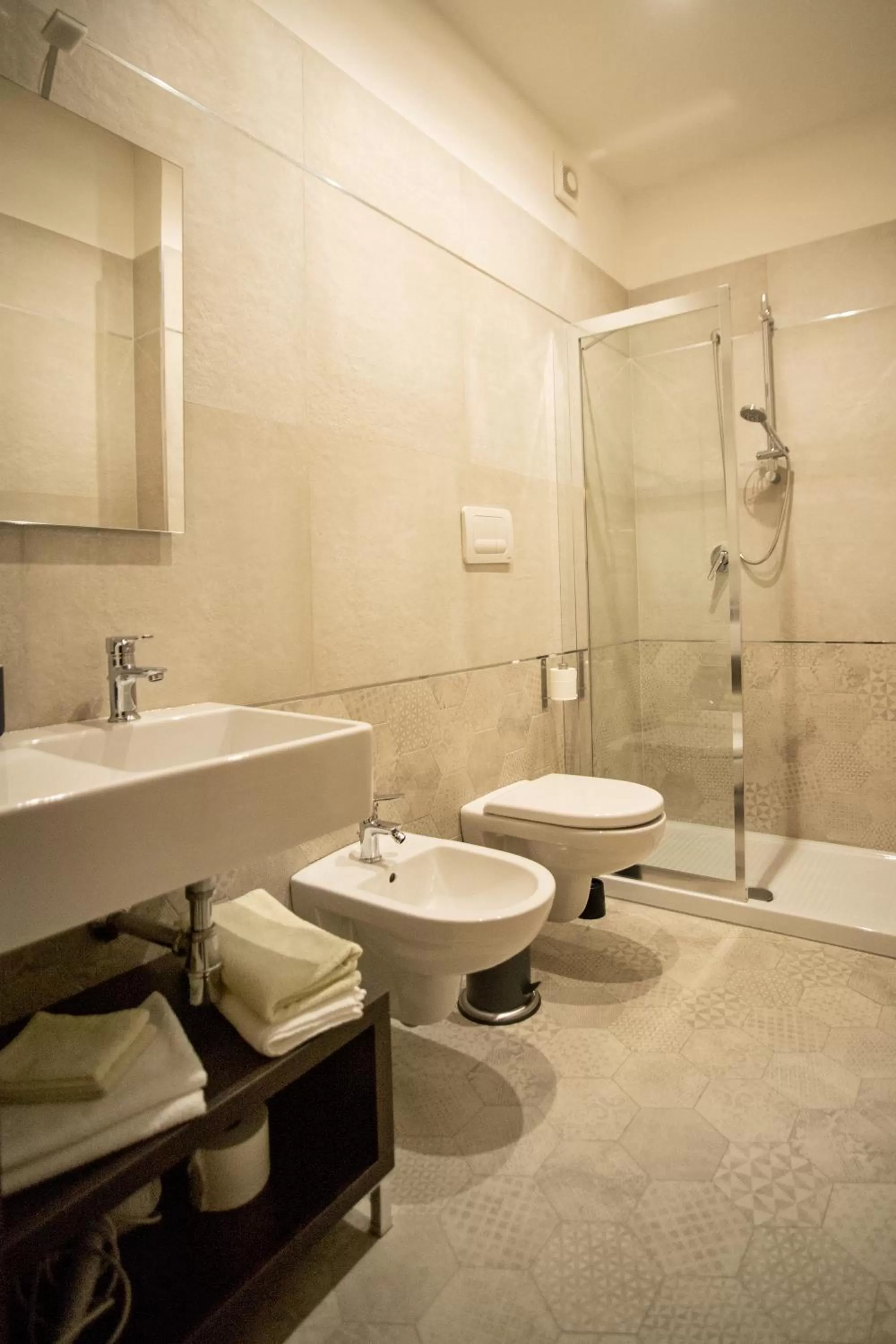 Bathroom in Guest House Centrale