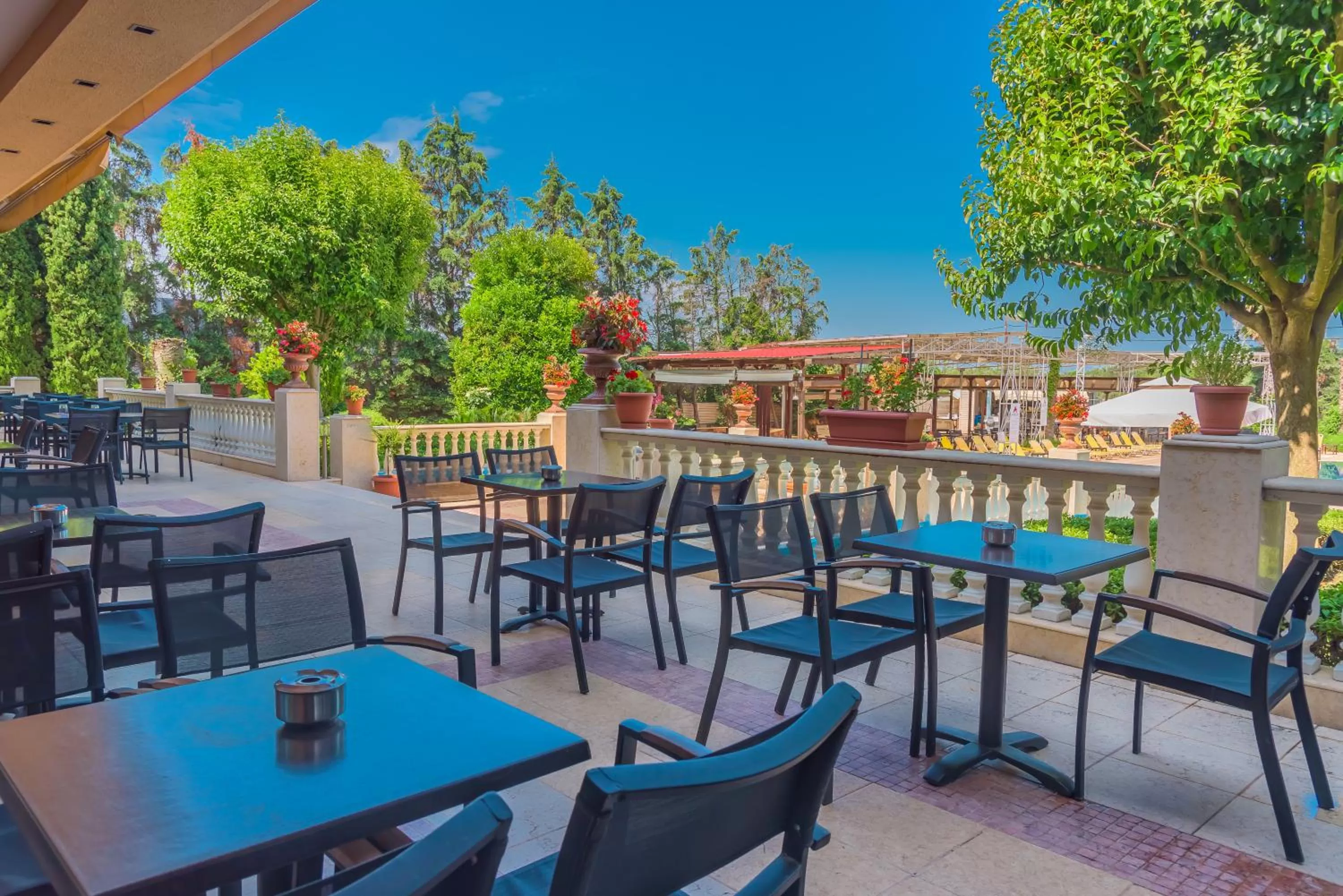 Balcony/Terrace in Avalon Airport Hotel Thessaloniki