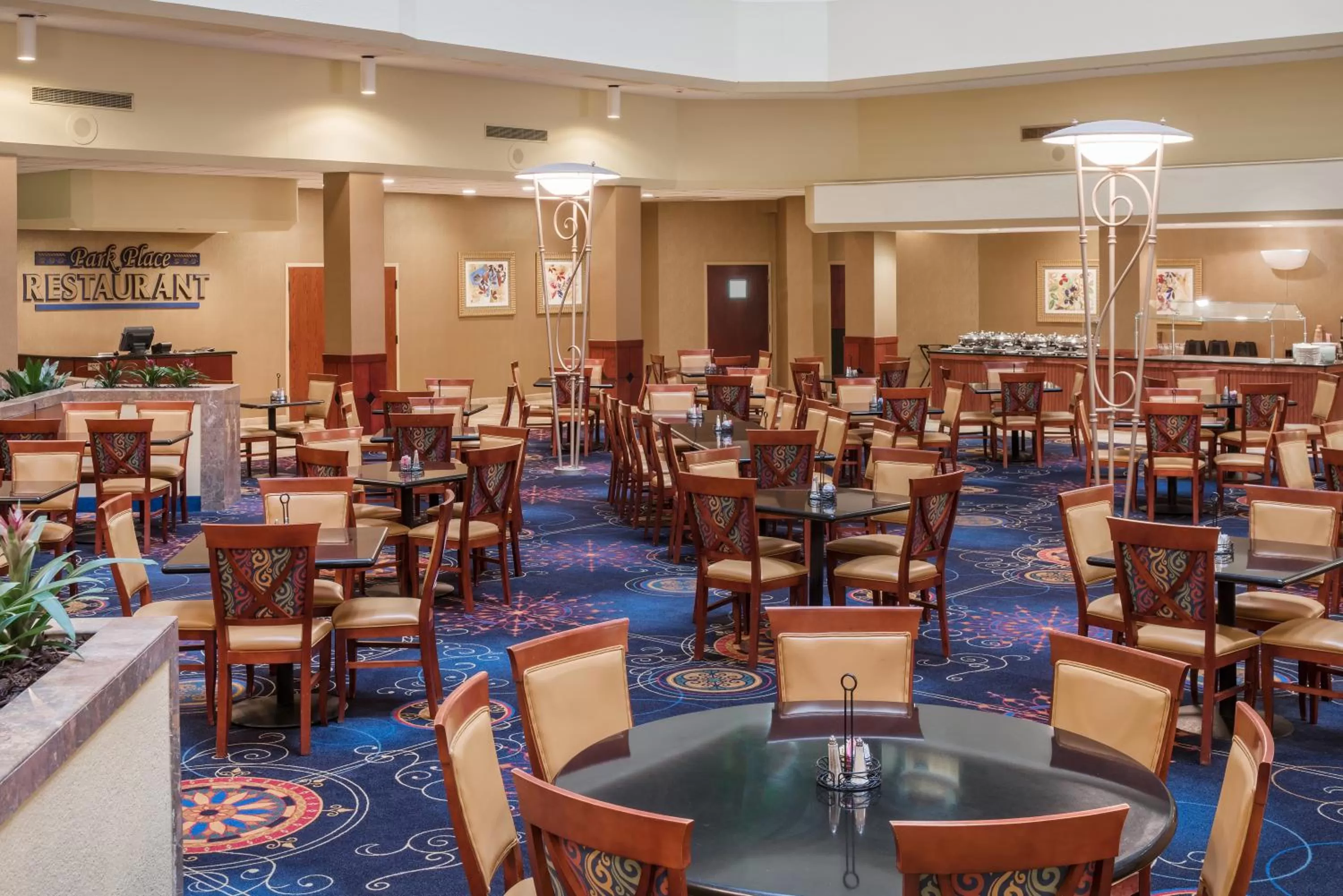 Restaurant/places to eat in Capitol Plaza Hotel Jefferson City