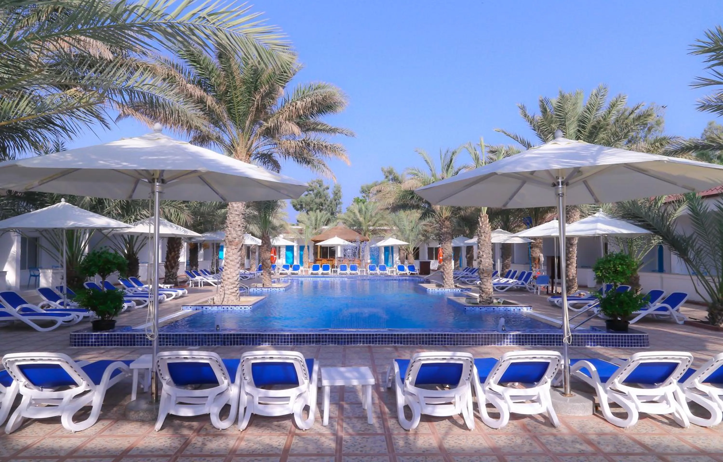 Swimming pool in Fujairah Hotel & Resort