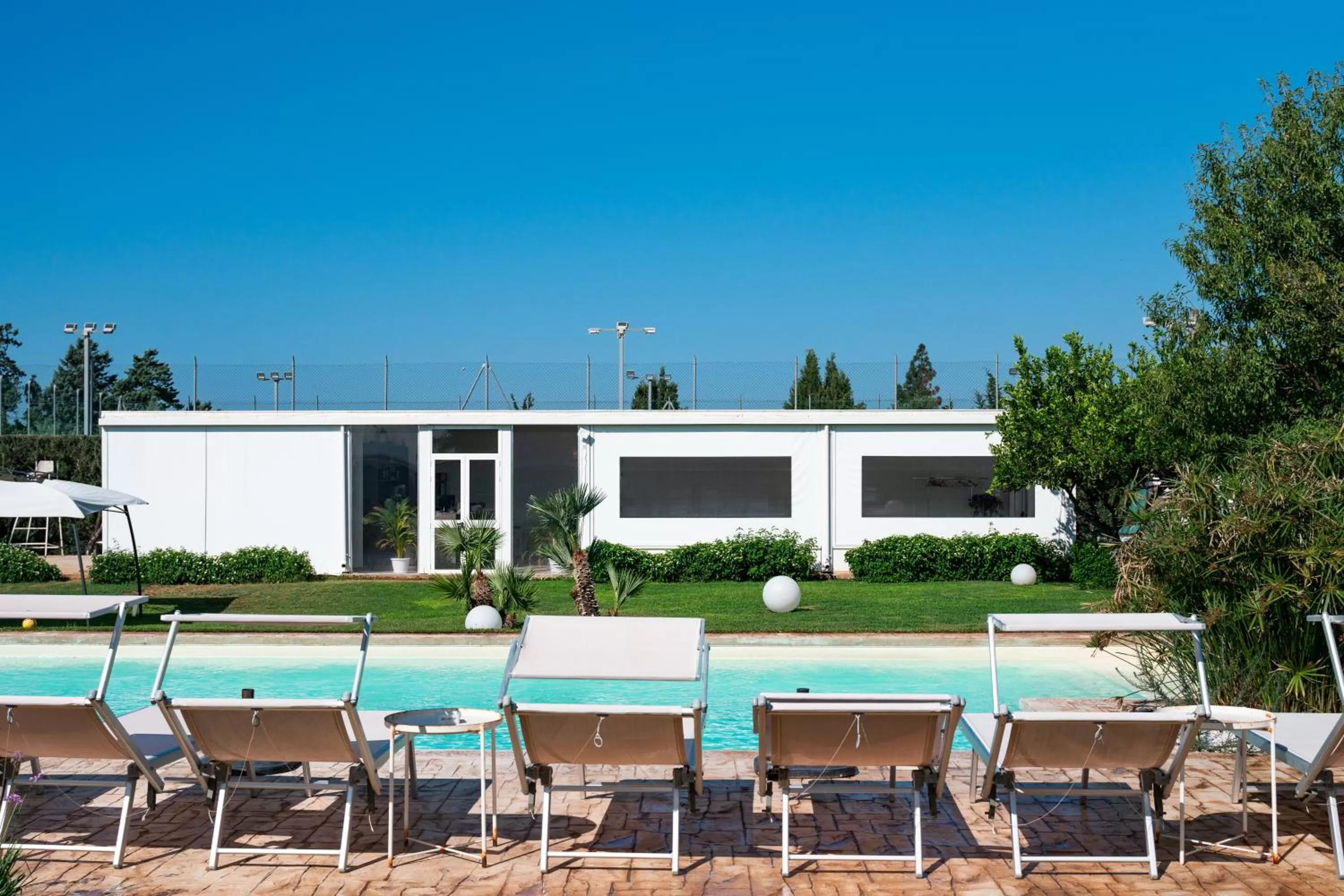 Restaurant/places to eat in Villa Savarino