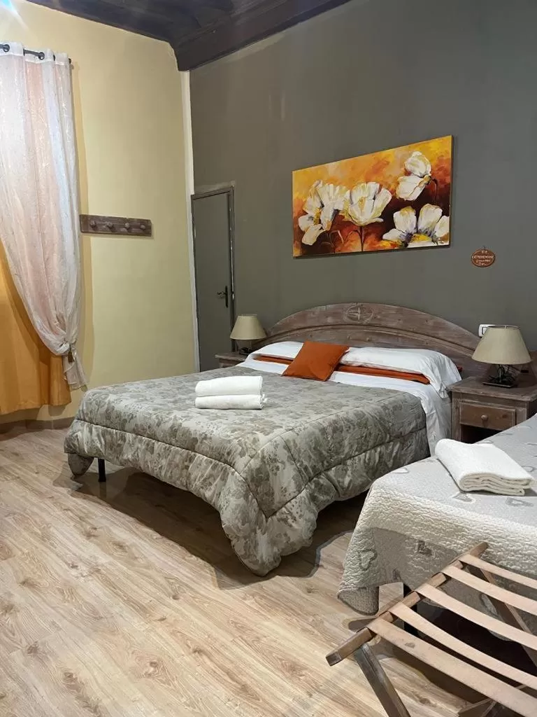 Photo of the whole room, Bed in Cicerone Guest House