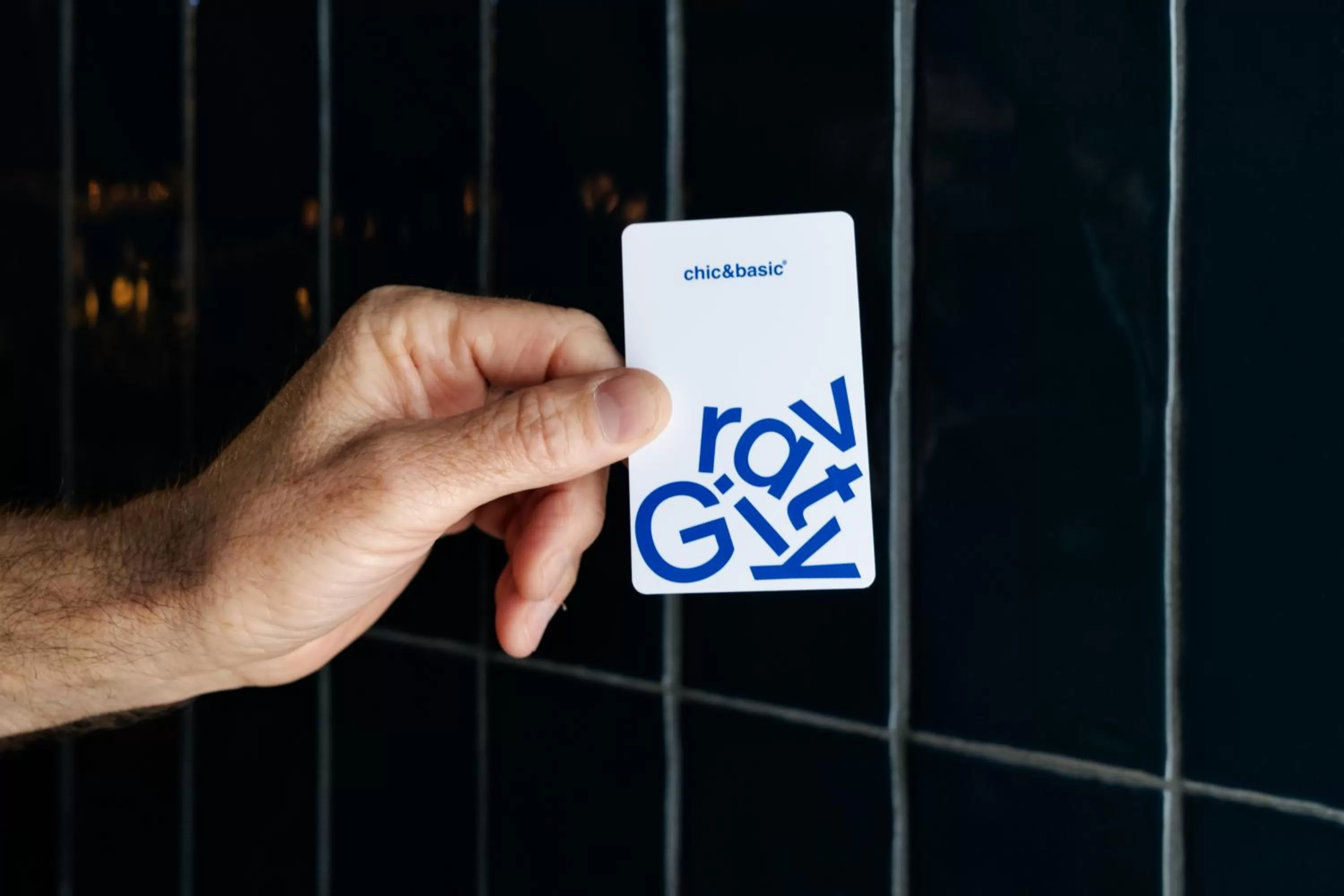 Decorative detail in chic&basic Gravity