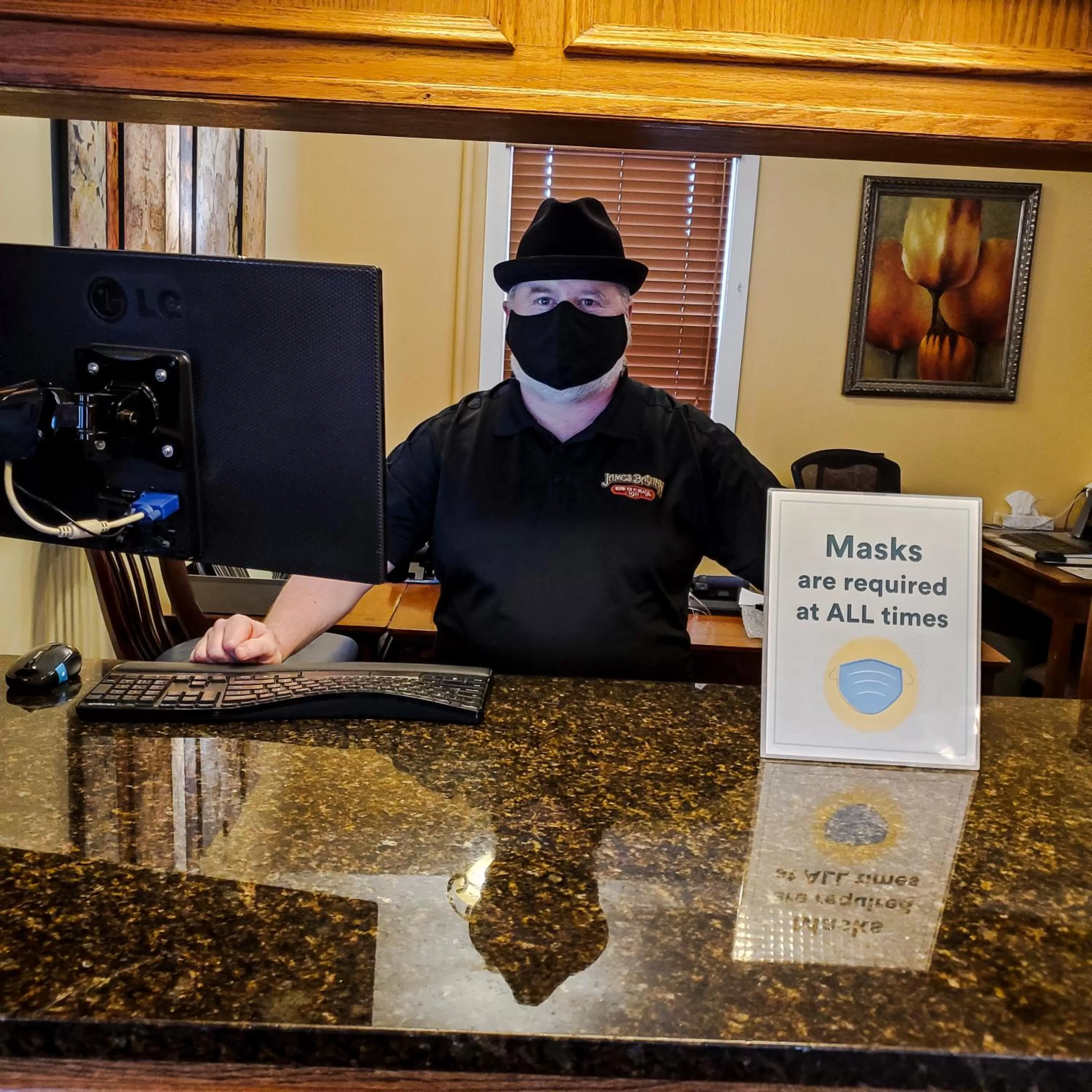 Lobby or reception in James Bay Inn Hotel, Suites & Cottage