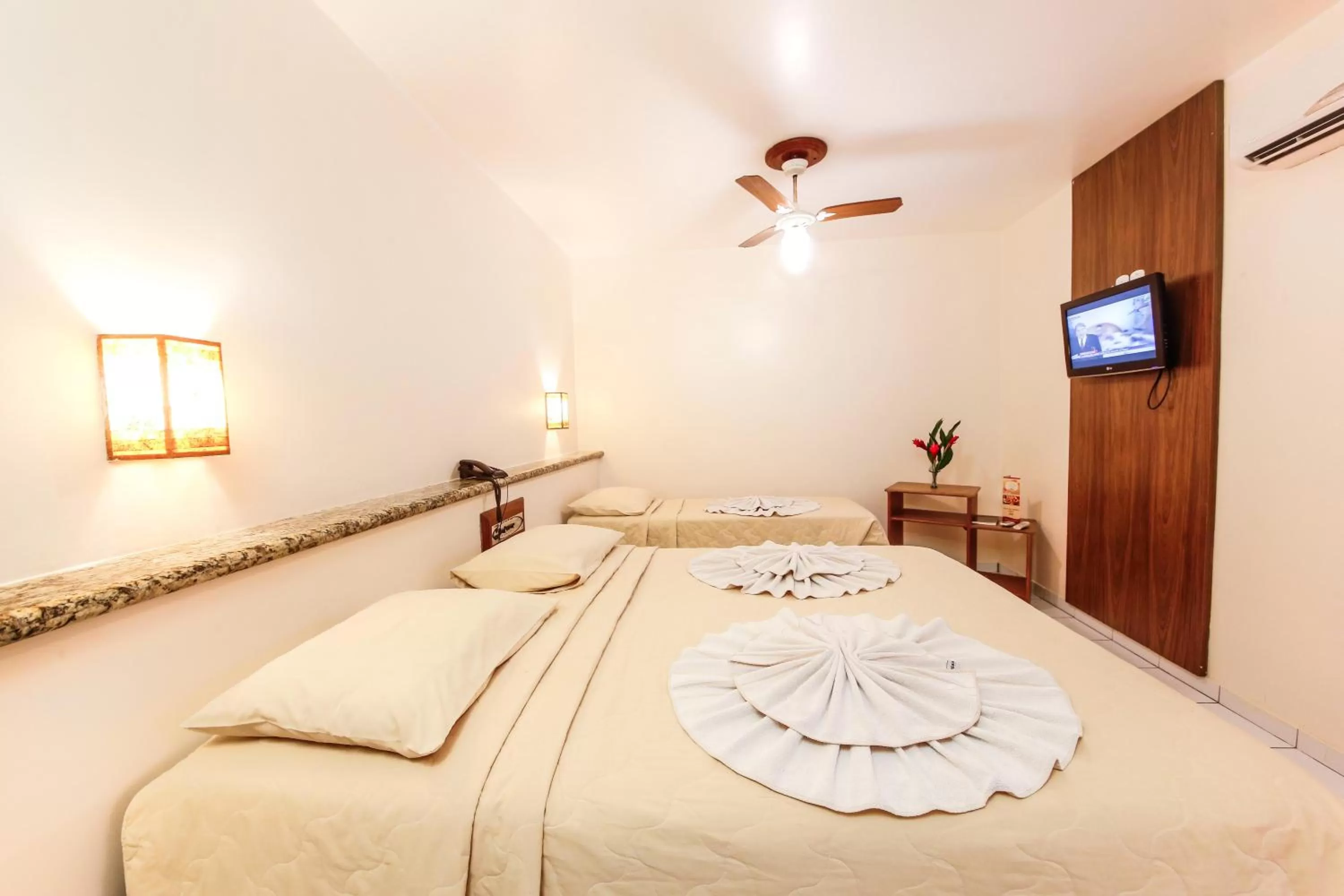 Bedroom, Bed in Rede Andrade Terra Brasil