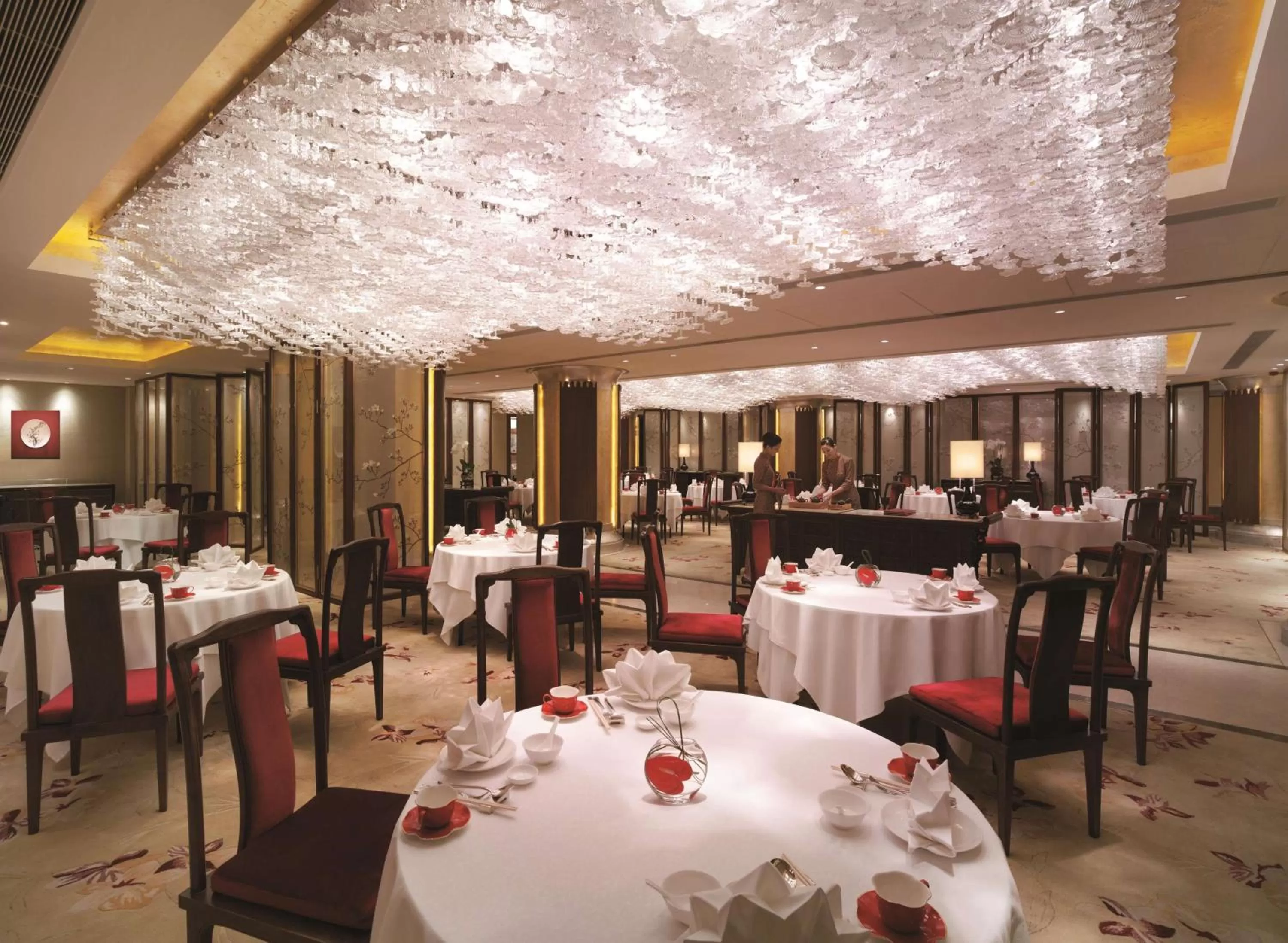 Restaurant/places to eat in Shangri-La Dalian