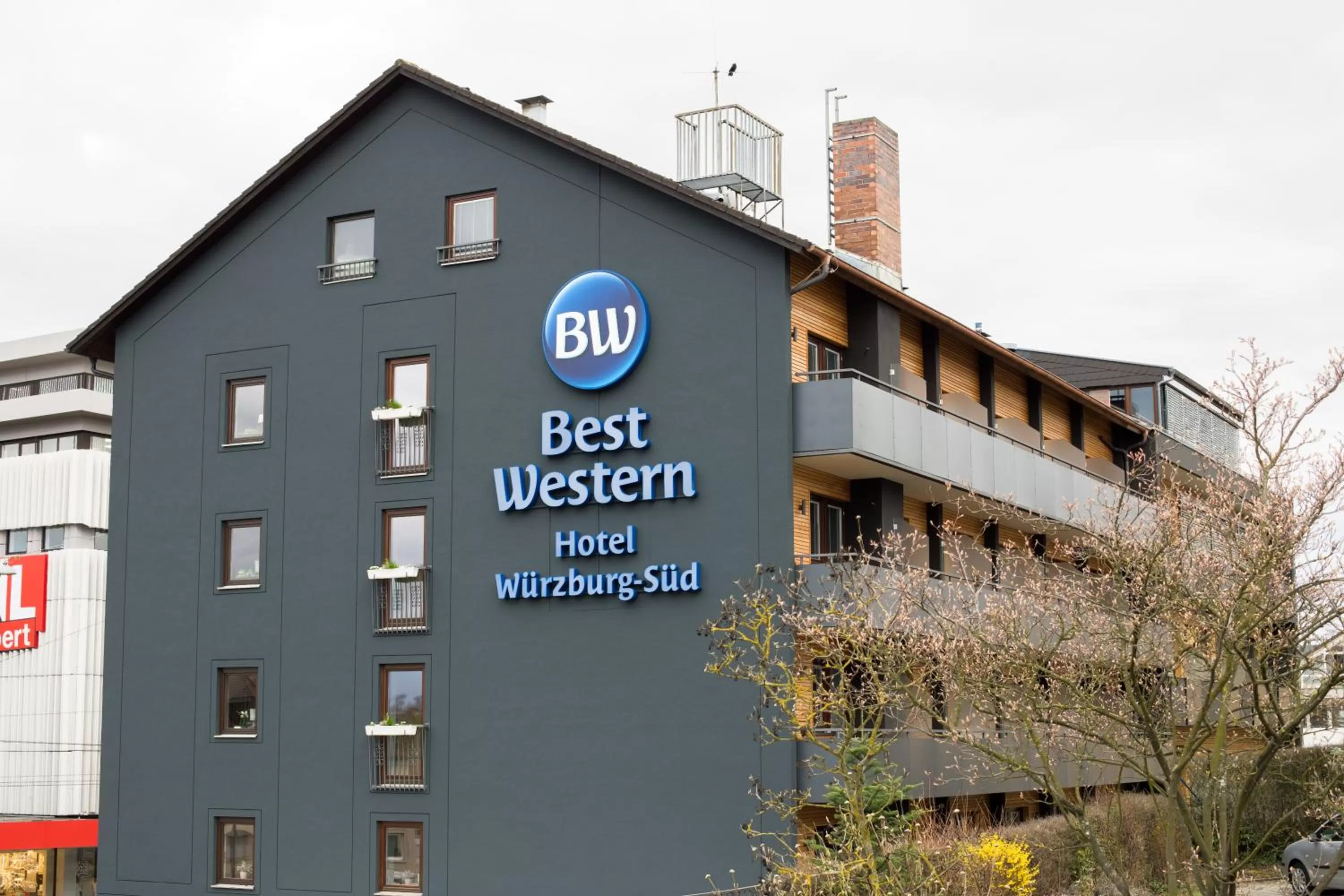 Property building in Best Western Hotel Würzburg-Süd