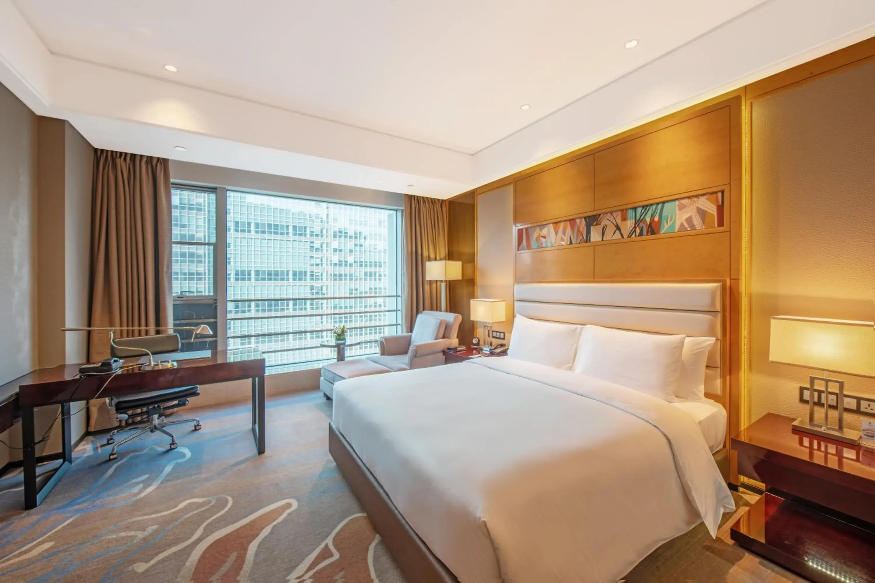 Deluxe King Room in Howard Johnson Hi - Tech Plaza Chengdu Deluxe King Room in Howard Johnson Hi - Tech Plaza Chengdu