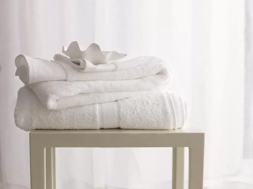 Two-Bedroom Queen Suite with Roll-In Shower - Disability Access in Hyatt House Belmont Redwood Shores Two-Bedroom Queen Suite with Roll-In Shower - Disability Access in Hyatt House Belmont Redwood Shores