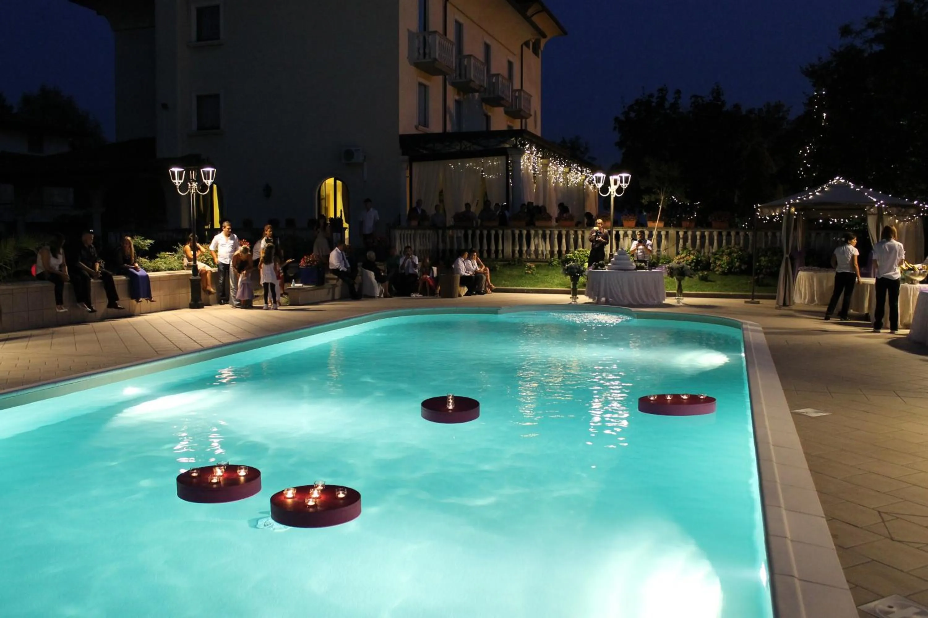 Restaurant/places to eat in Villa Belvedere 1849