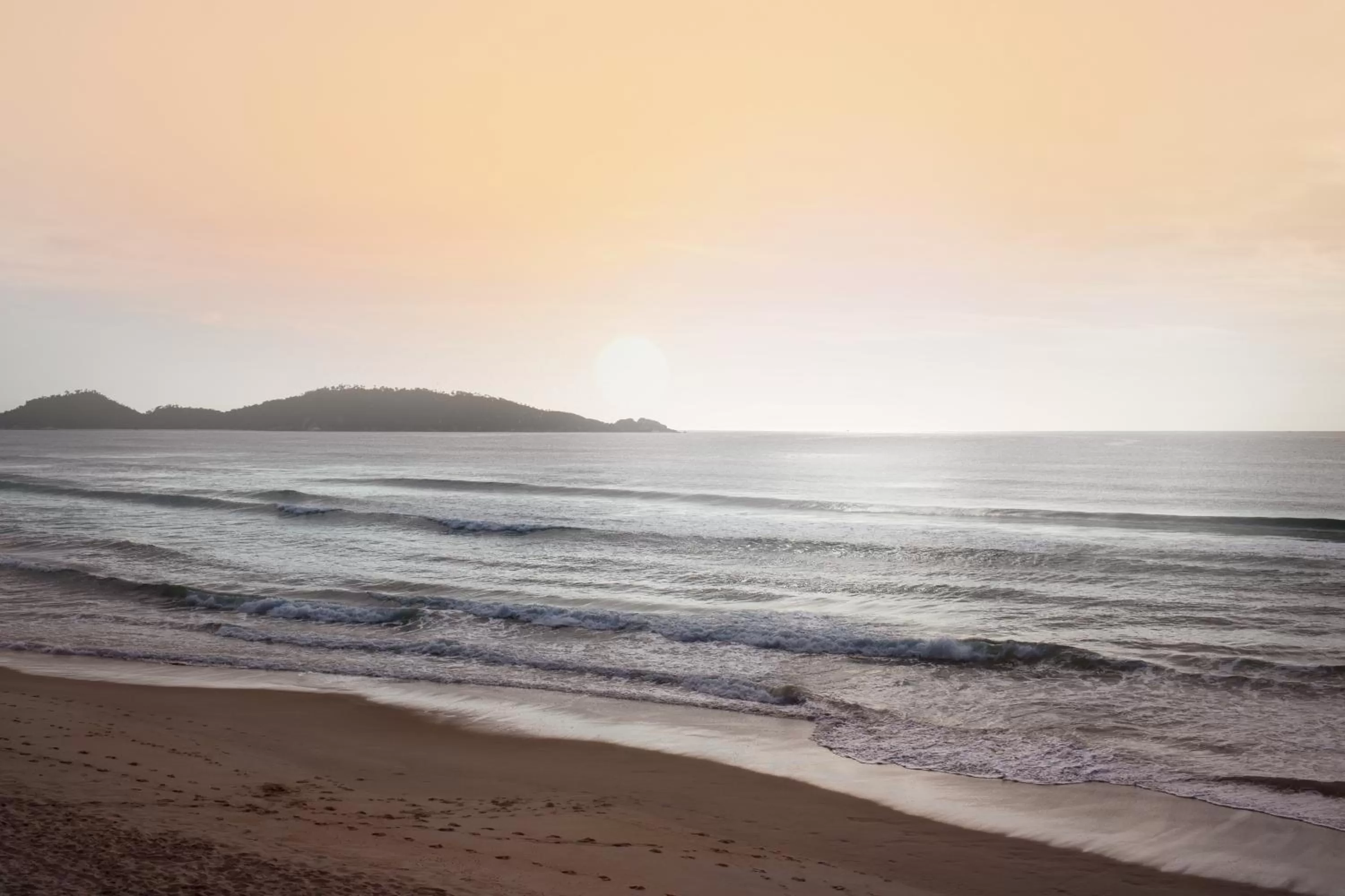 Sunrise, Beach in Hibisco Guest House