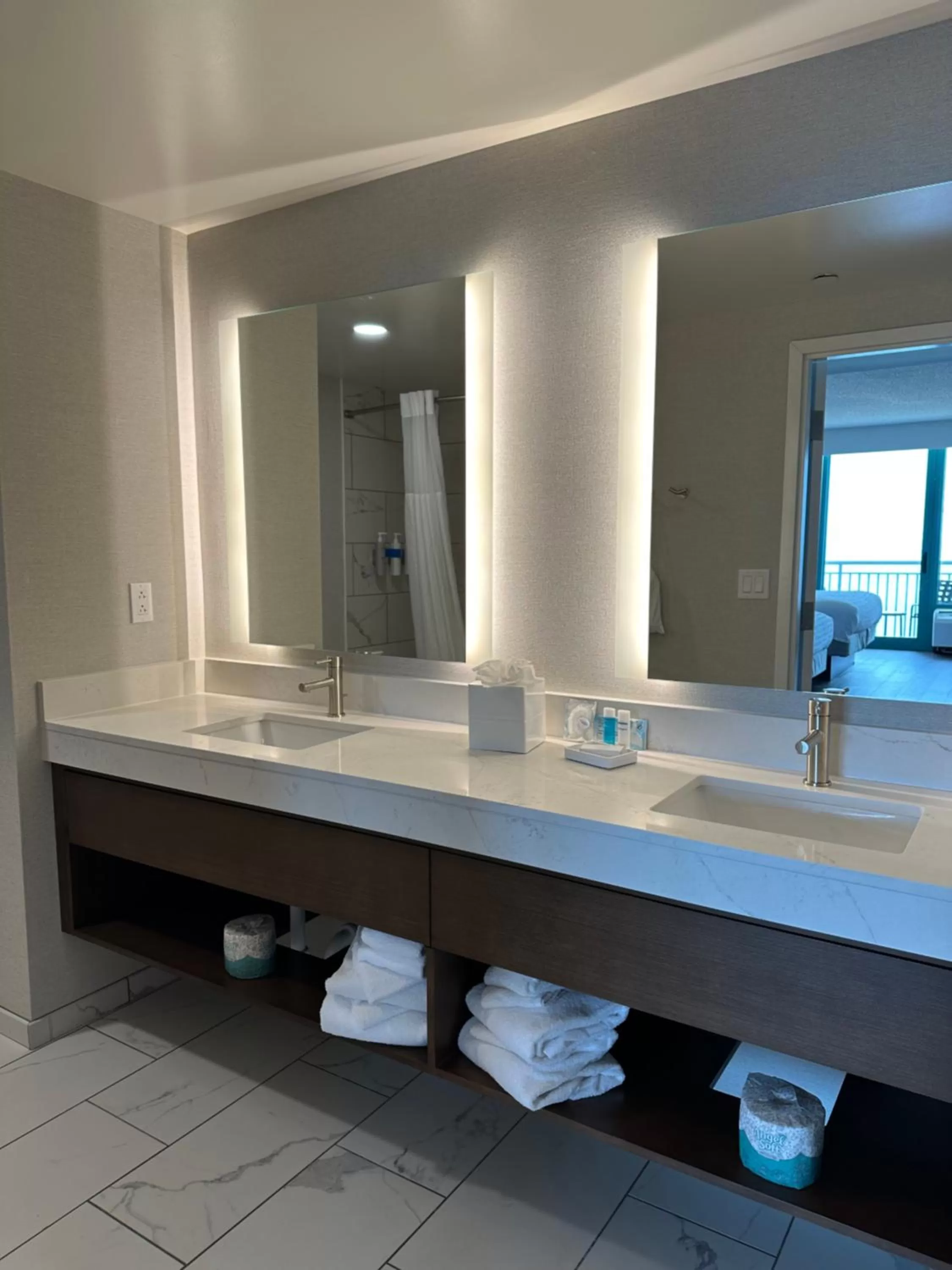 Bathroom in Hampton Inn Virginia Beach-Oceanfront South