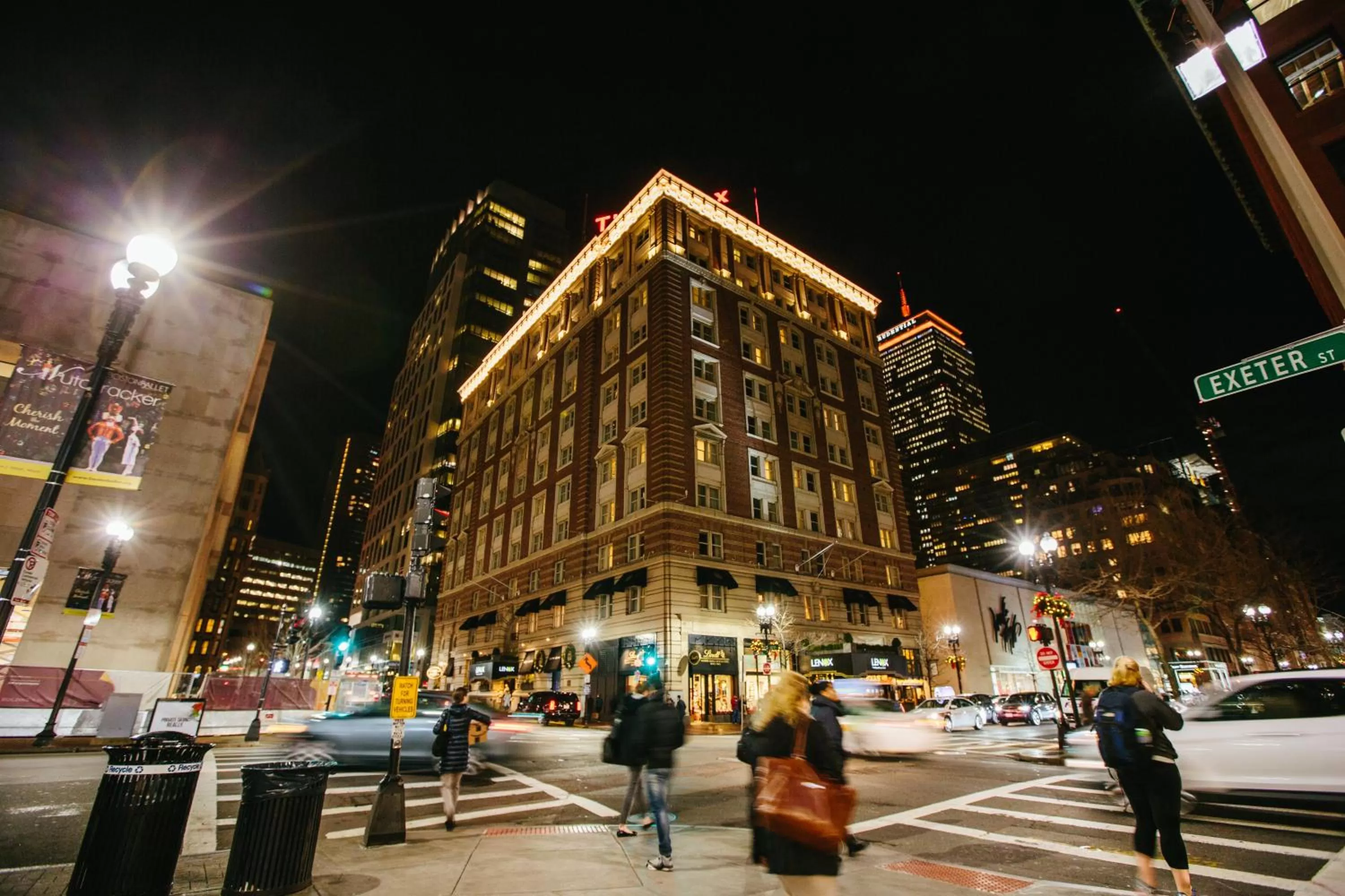 Facade/entrance in The Lenox