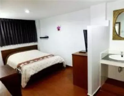 Standard Double Room in Orchid Inn Standard Double Room in Orchid Inn