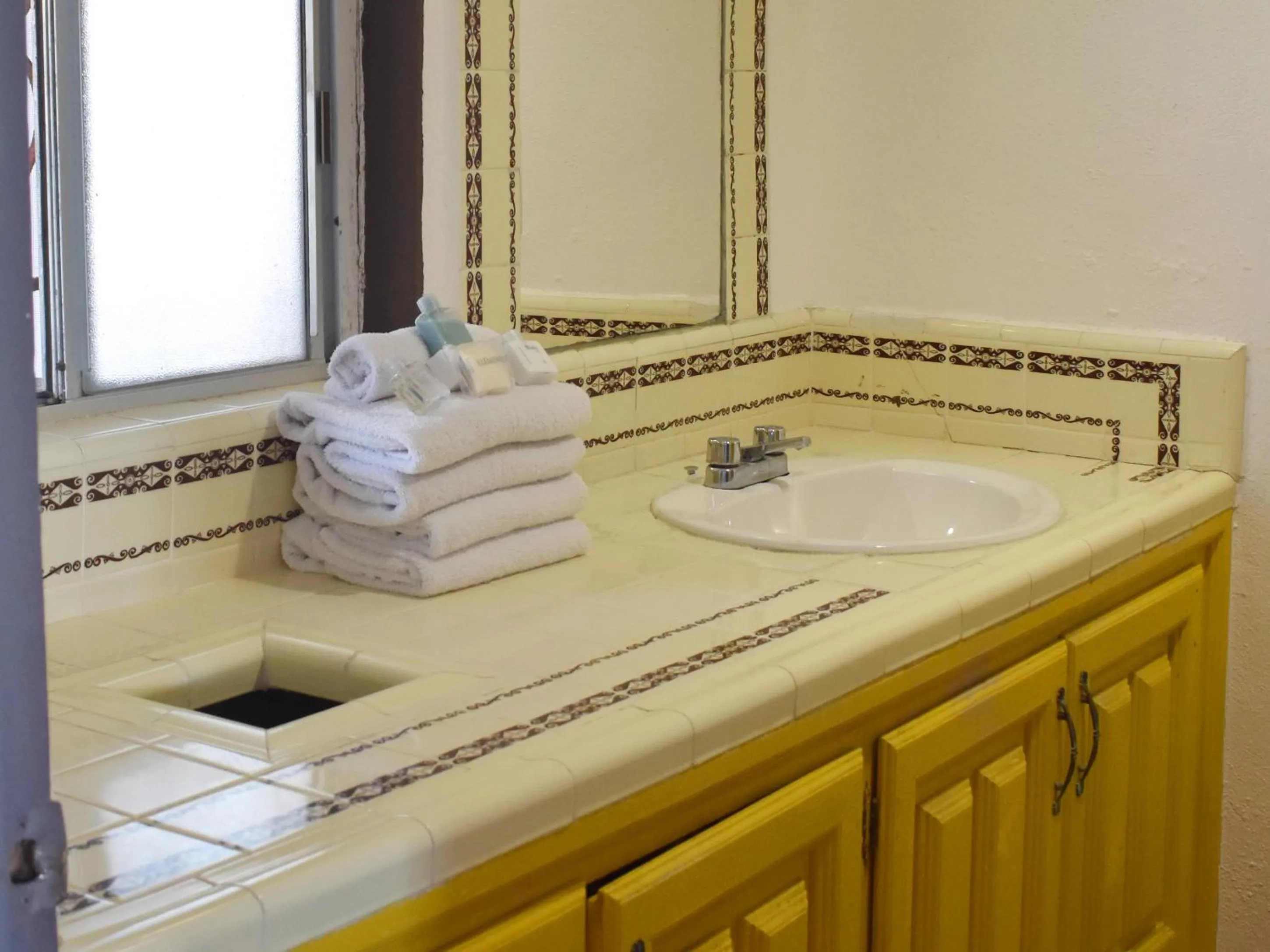 Bathroom in Castillos Del Mar