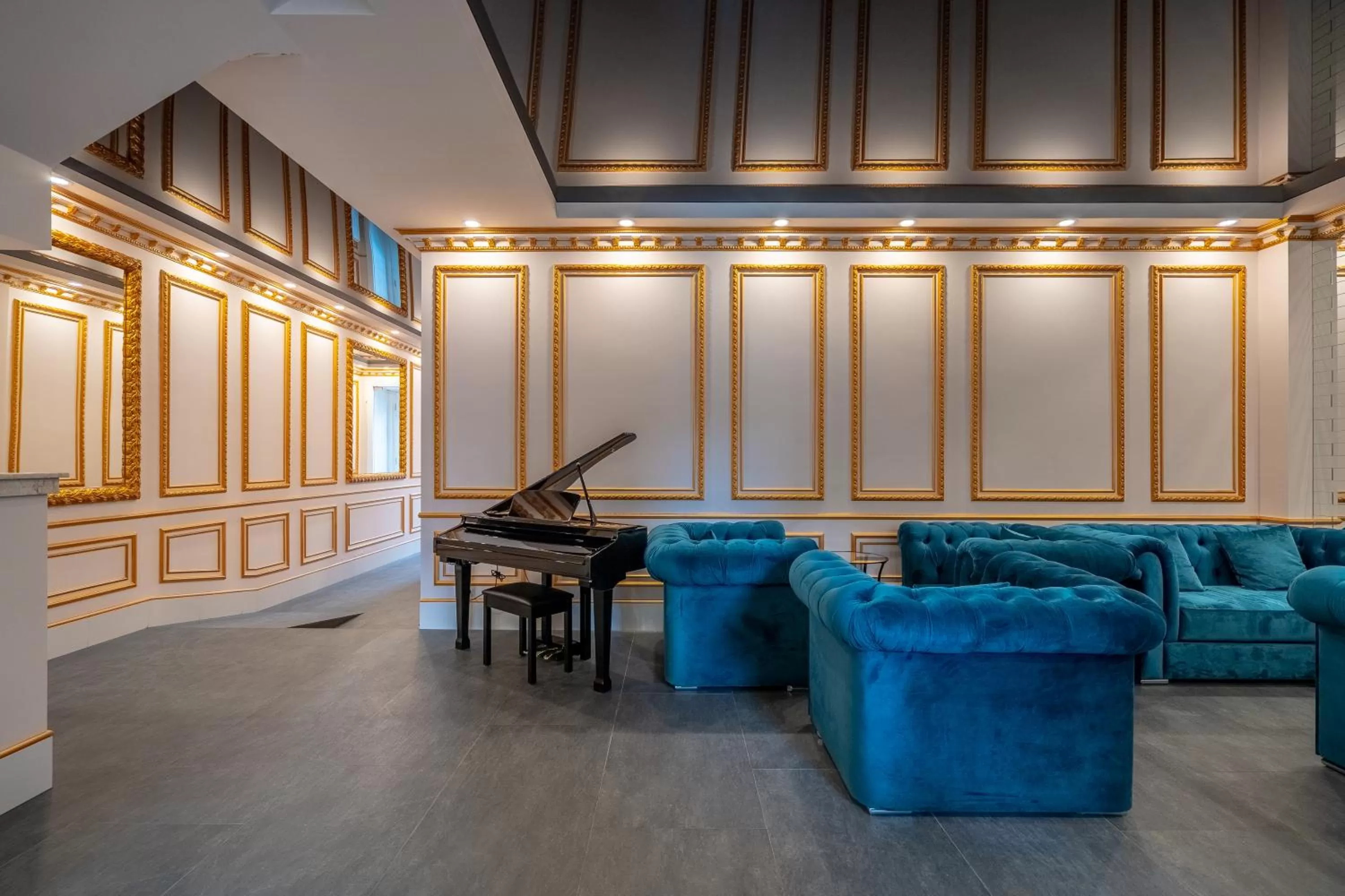 Lobby or reception in 5 STAR APART HOTEL