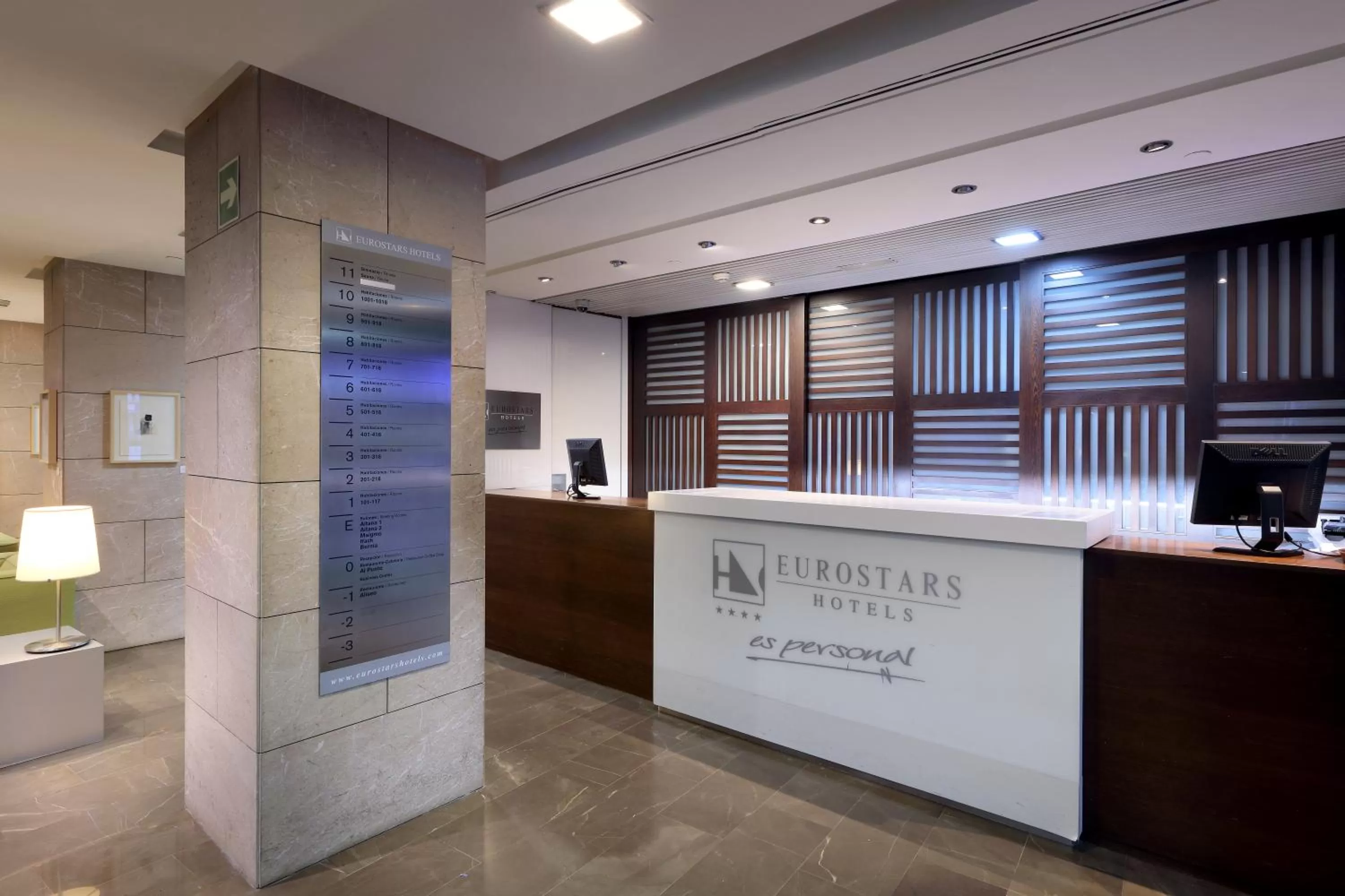 Lobby or reception in Eurostars Lucentum