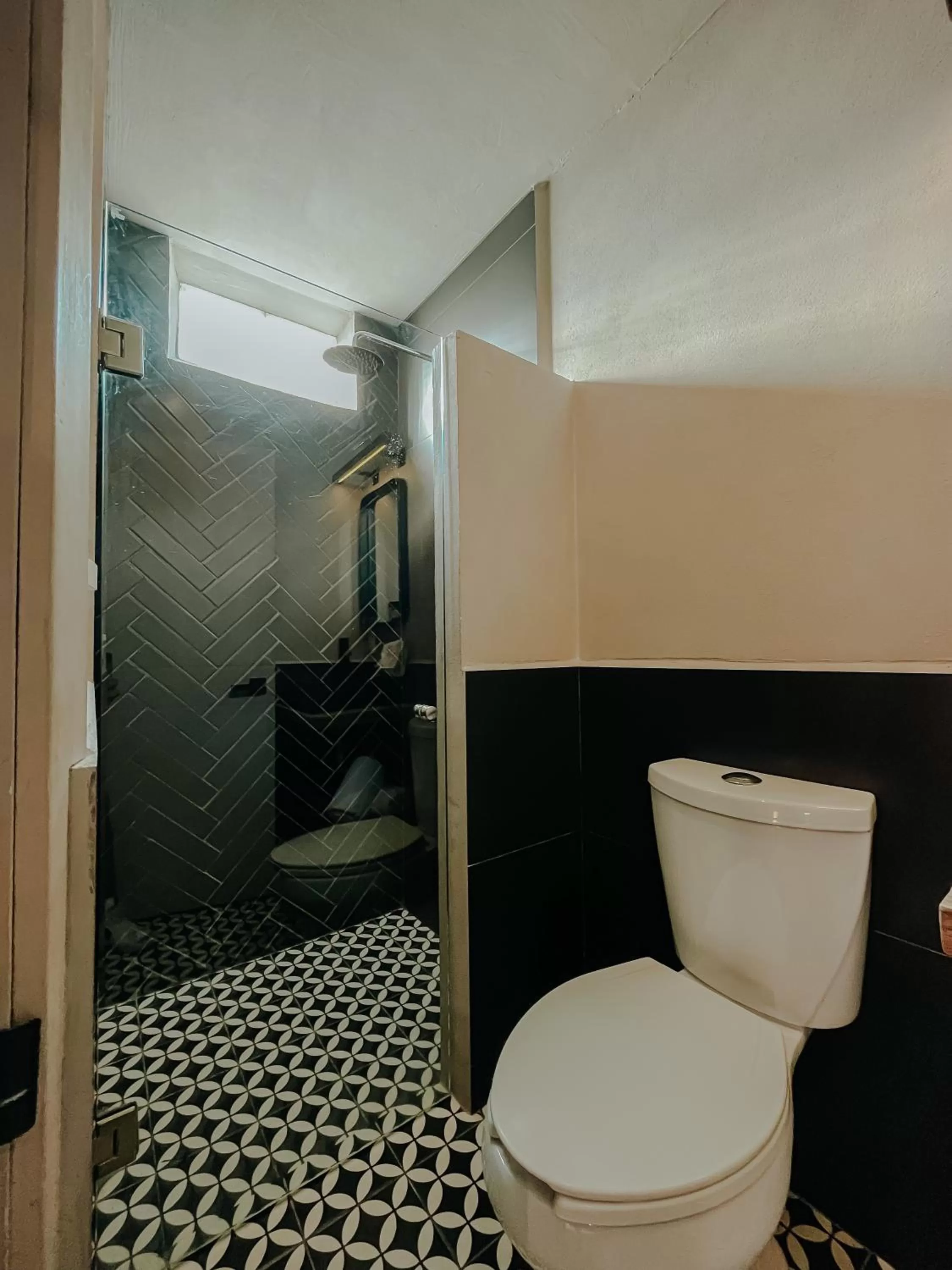 Shower in Mikaella Hotel