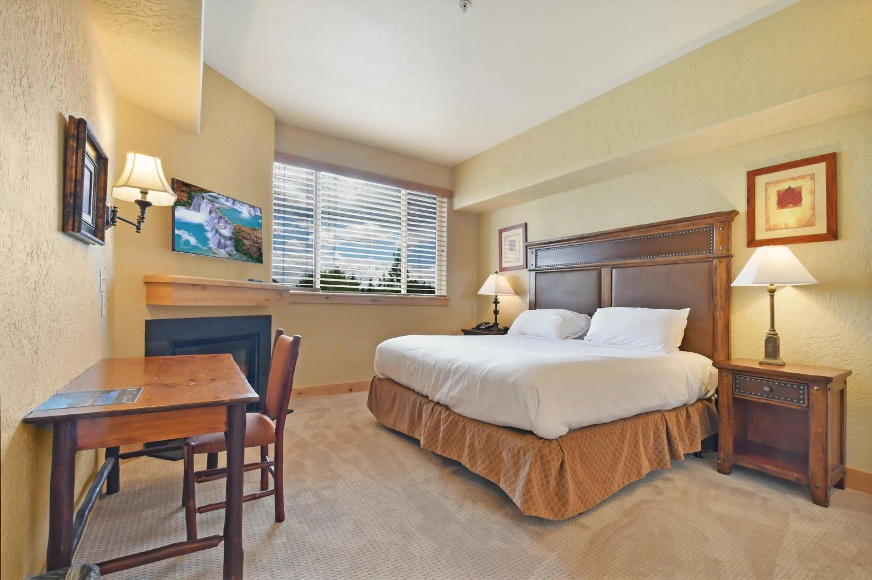 Bed in Silverado Lodge, Park City - Canyons Village by Vail Resorts