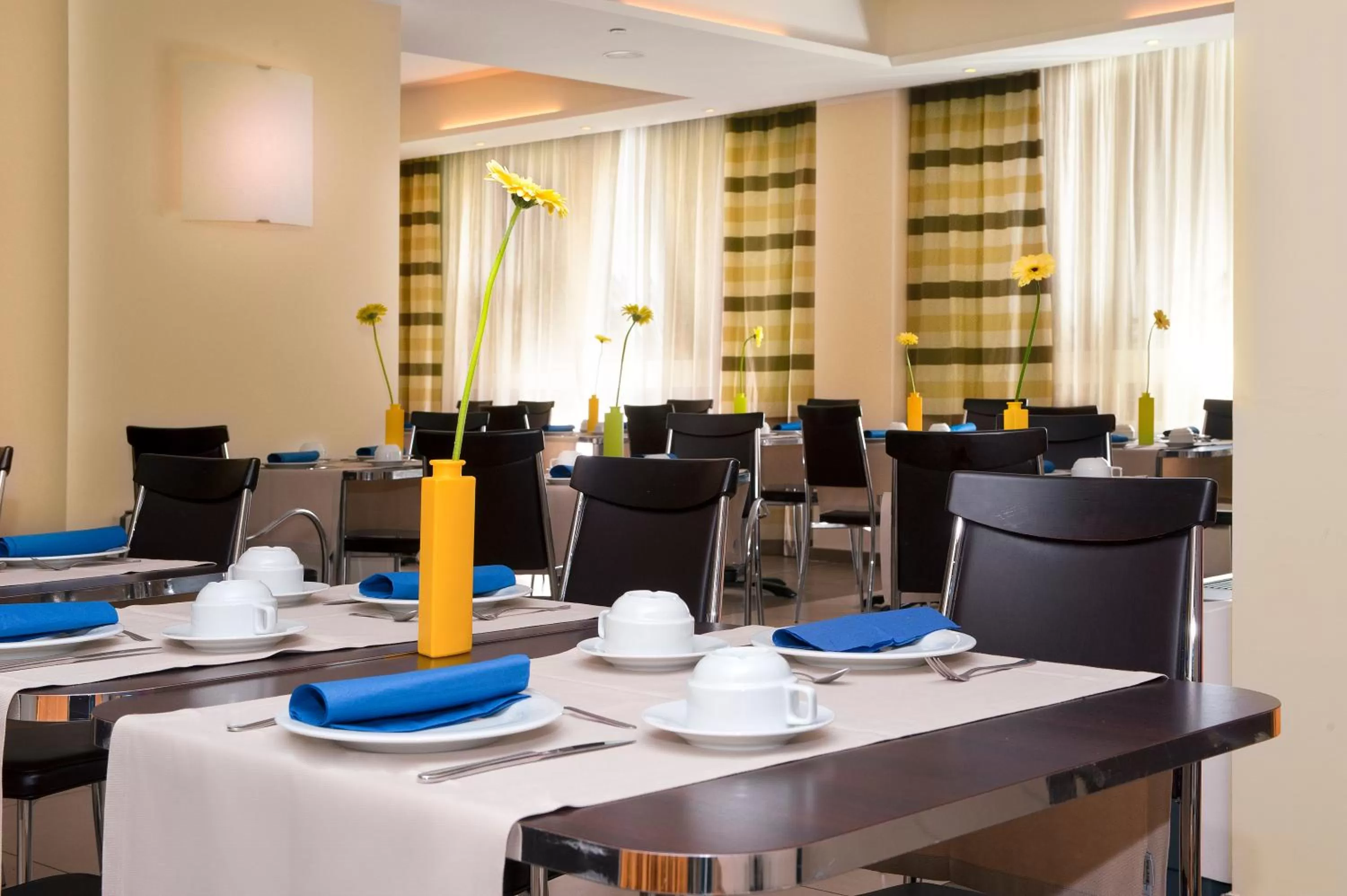 Restaurant/places to eat in Cardinal Hotel St. Peter