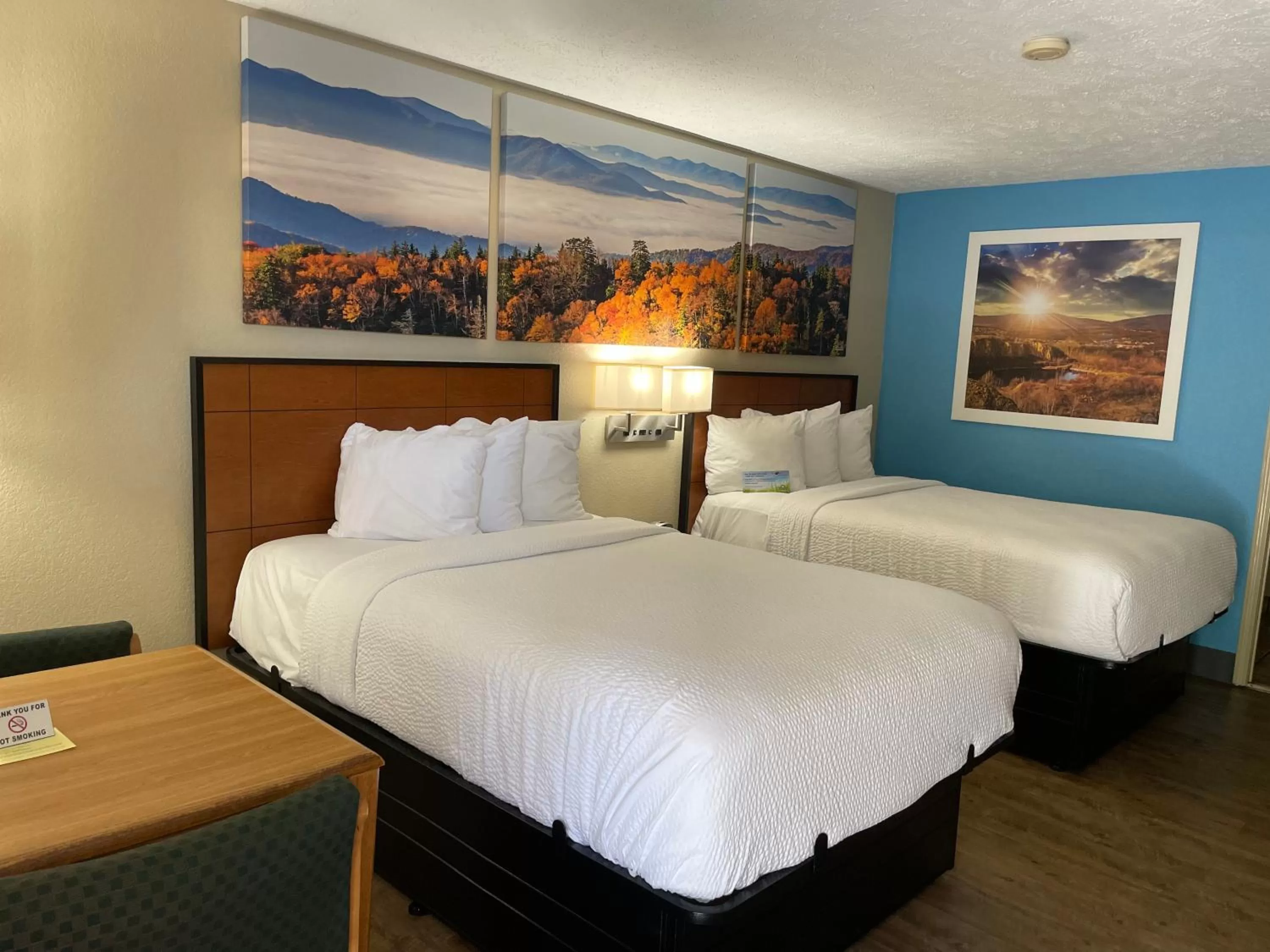 Bed in Days Inn by Wyndham Lexington