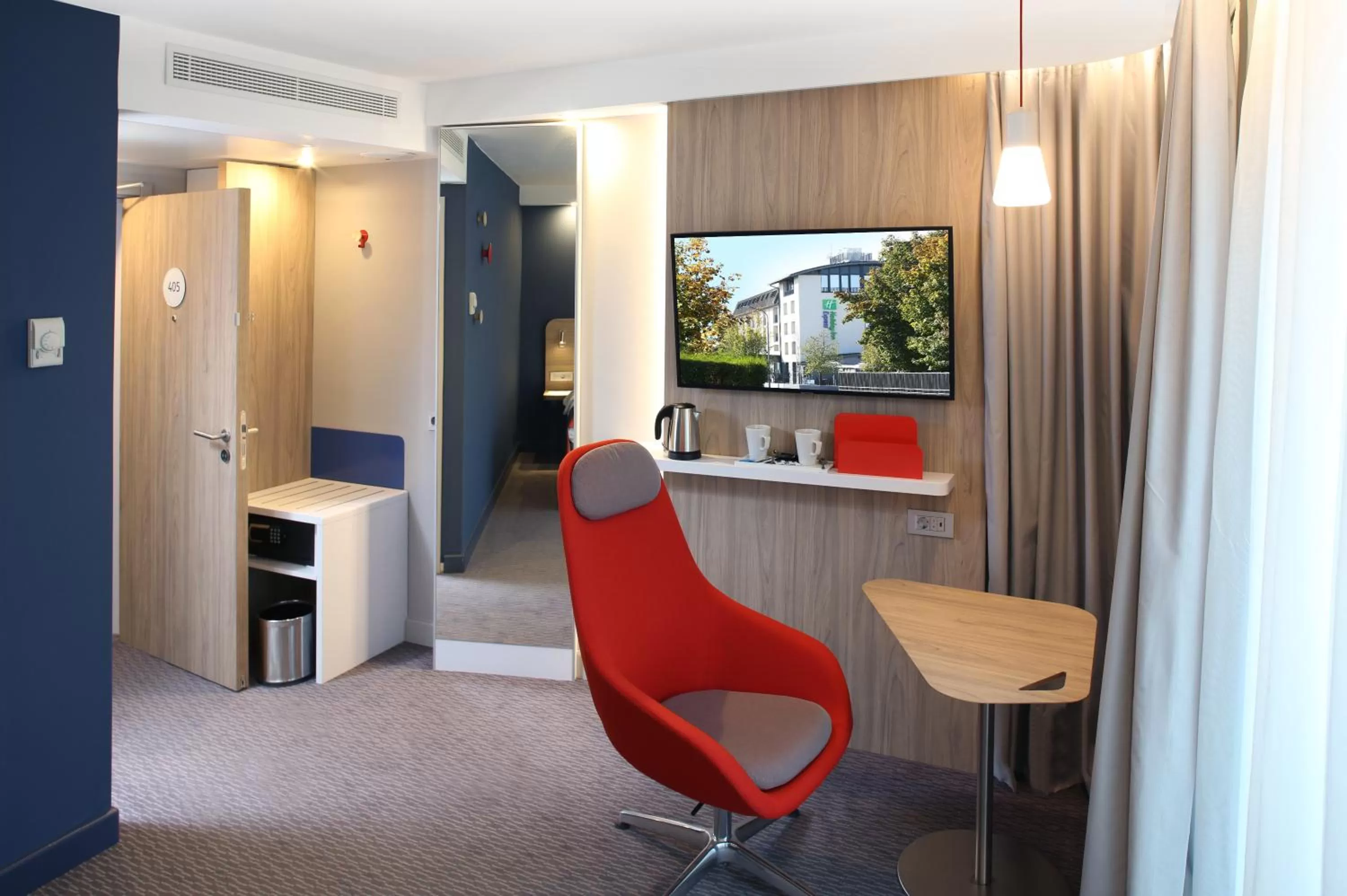 Photo of the whole room in Holiday Inn Express - Ljubljana by IHG