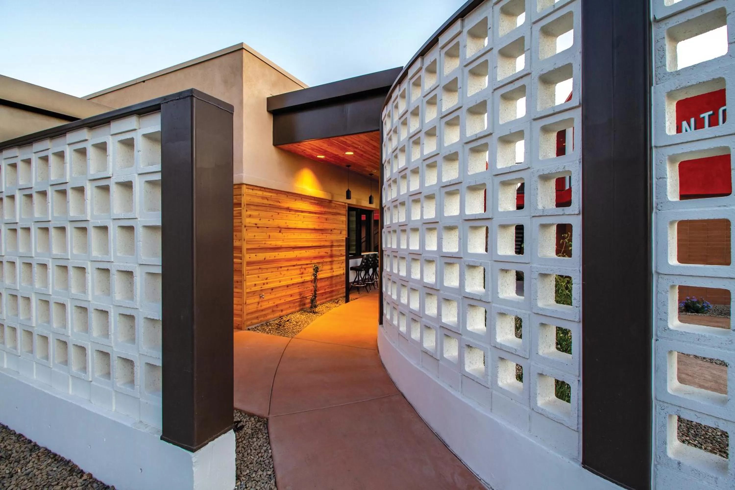 Property Building in The Downtown Clifton Hotel