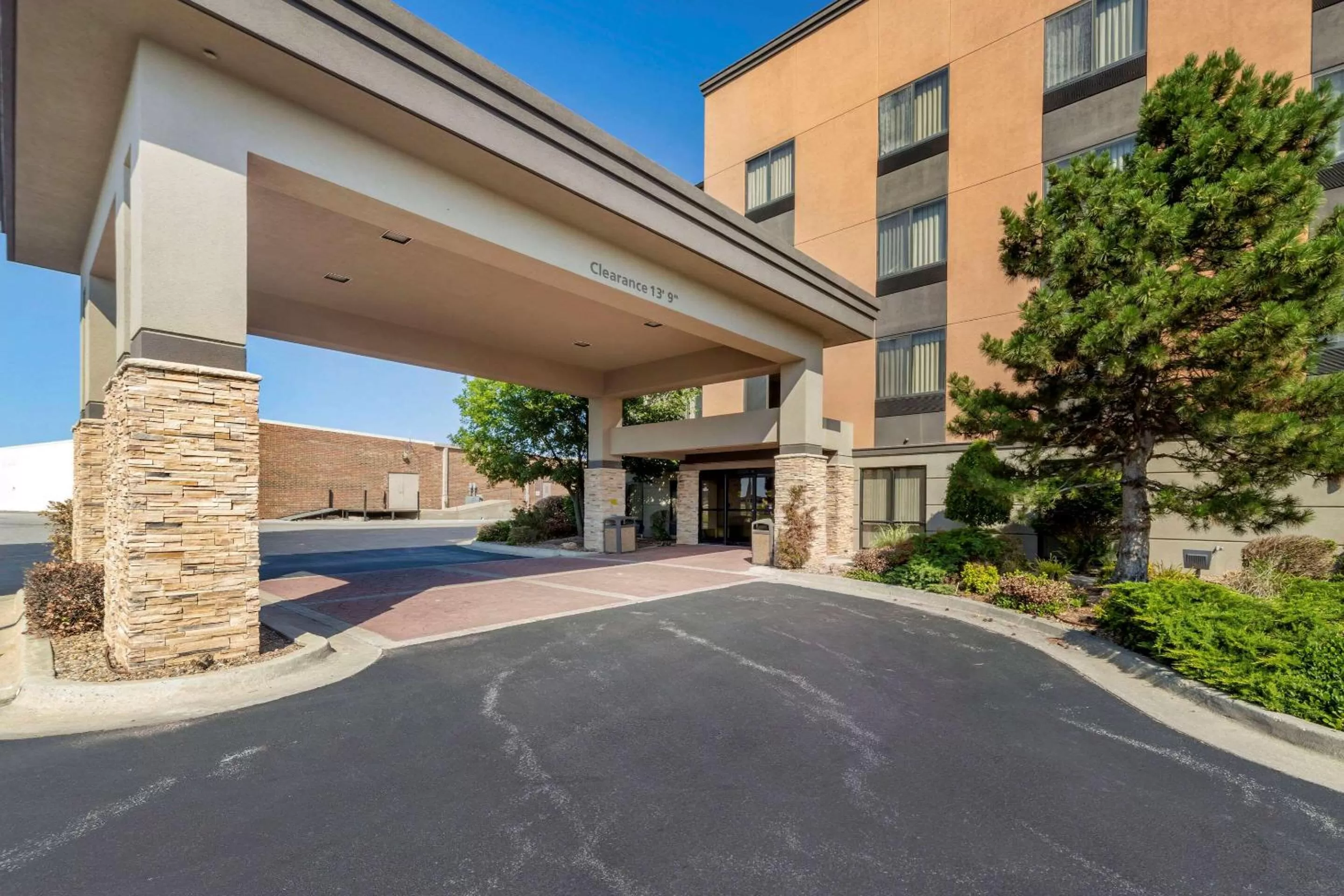 Property building in Holiday Inn Express & Suites Weatherford by IHG