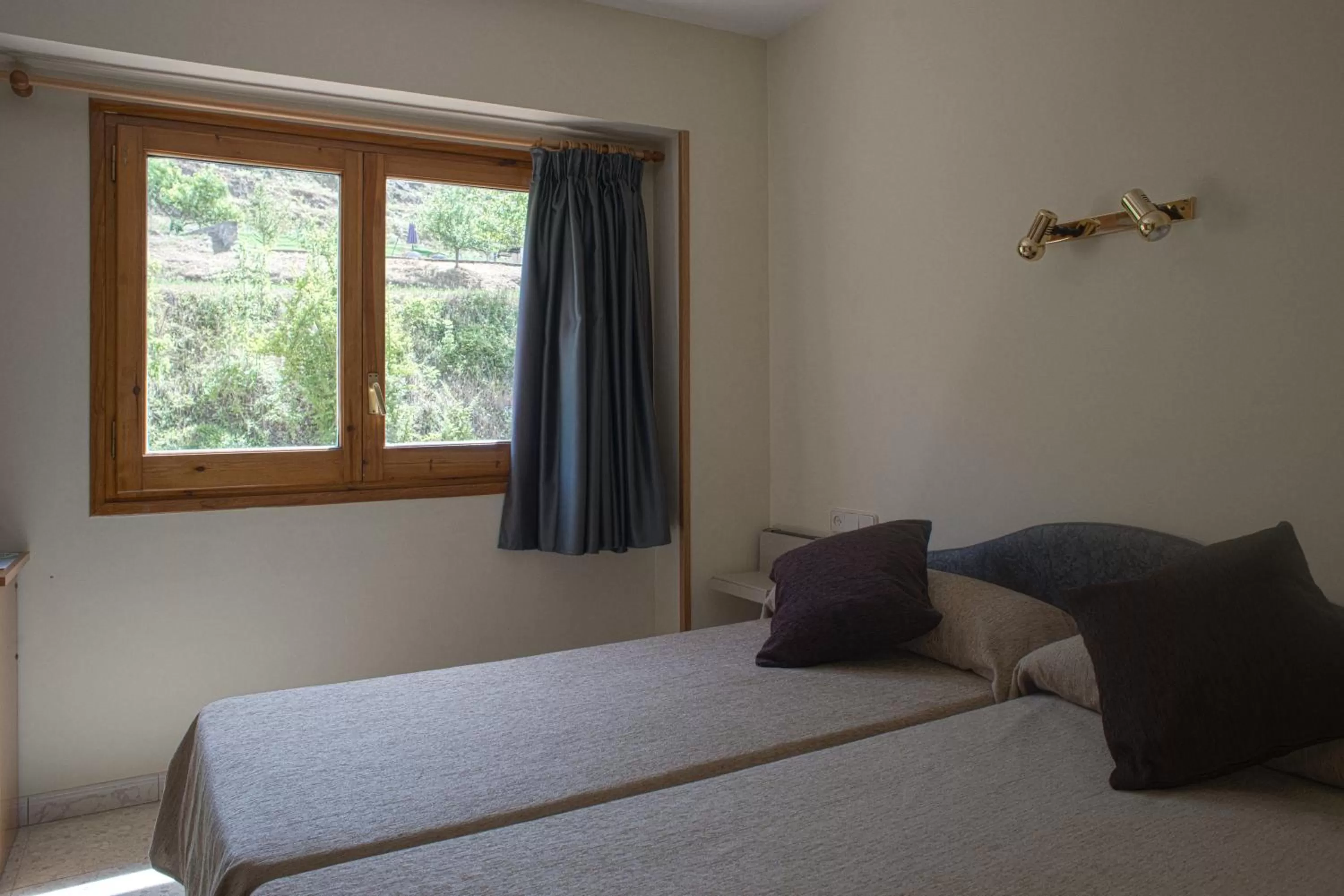 Basic Double Room in La Trobada Hotel Sport