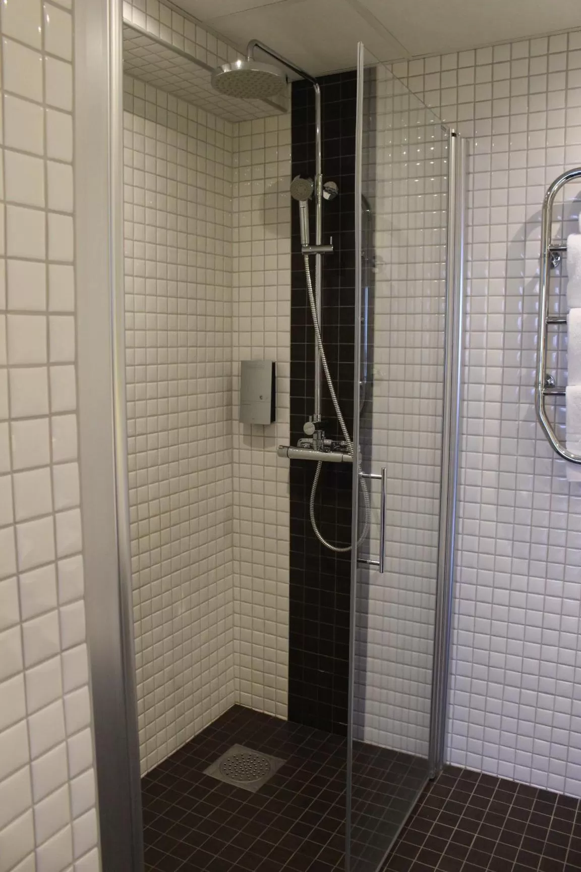 Shower in Best Western Hotel Corallen
