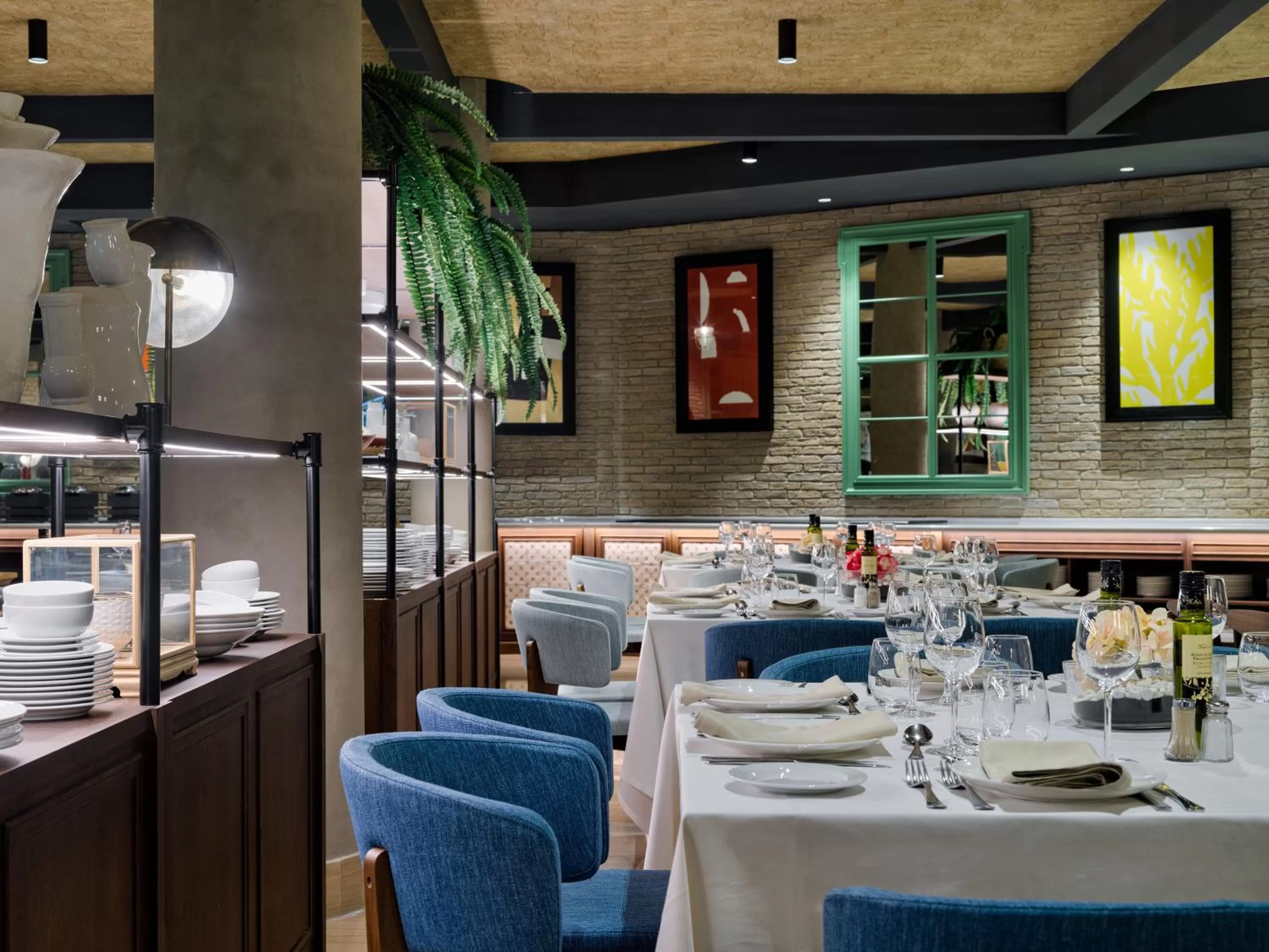 Restaurant/places to eat in H10 Marina Barcelona