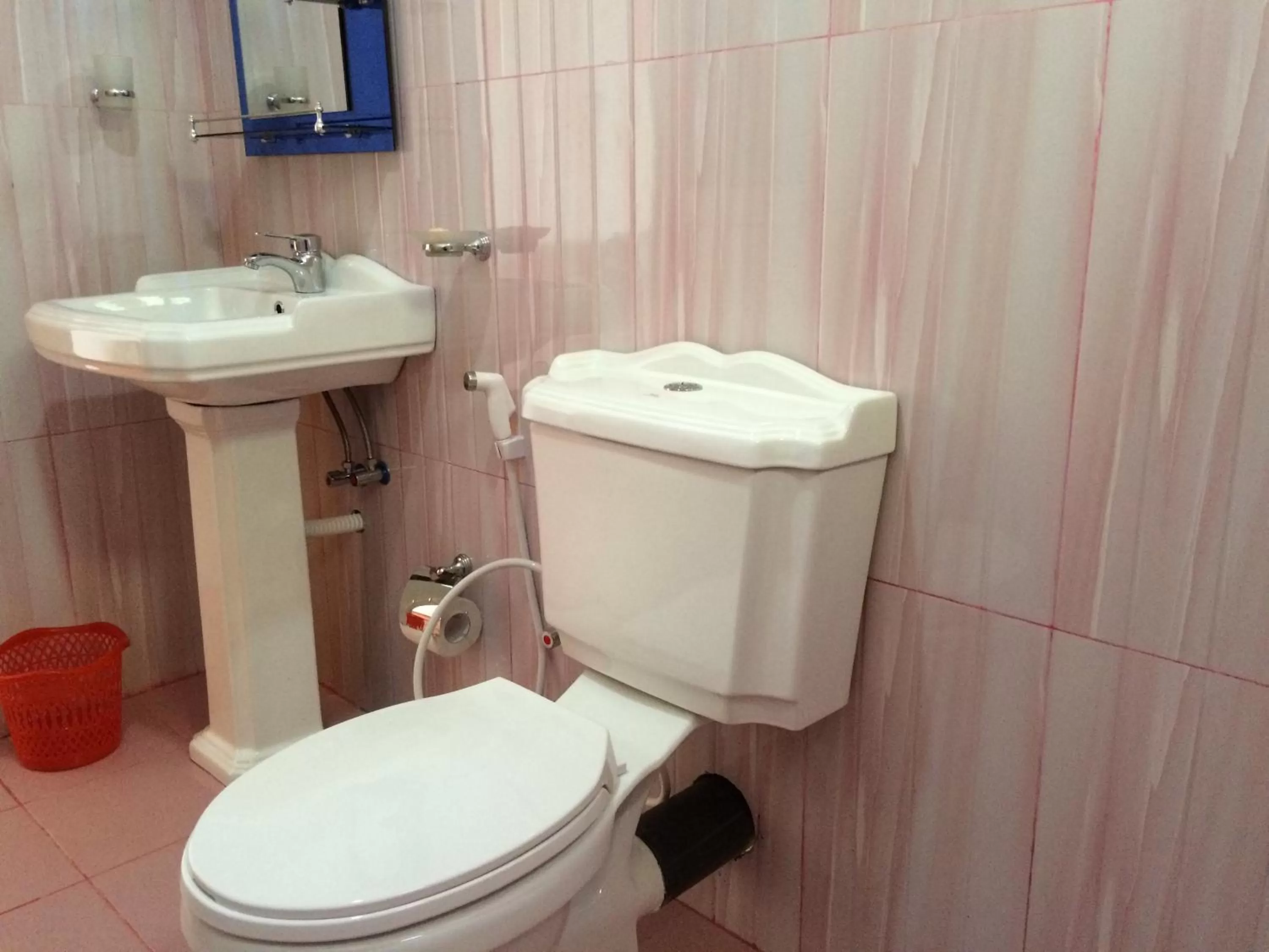 Bathroom in Felicity Inn