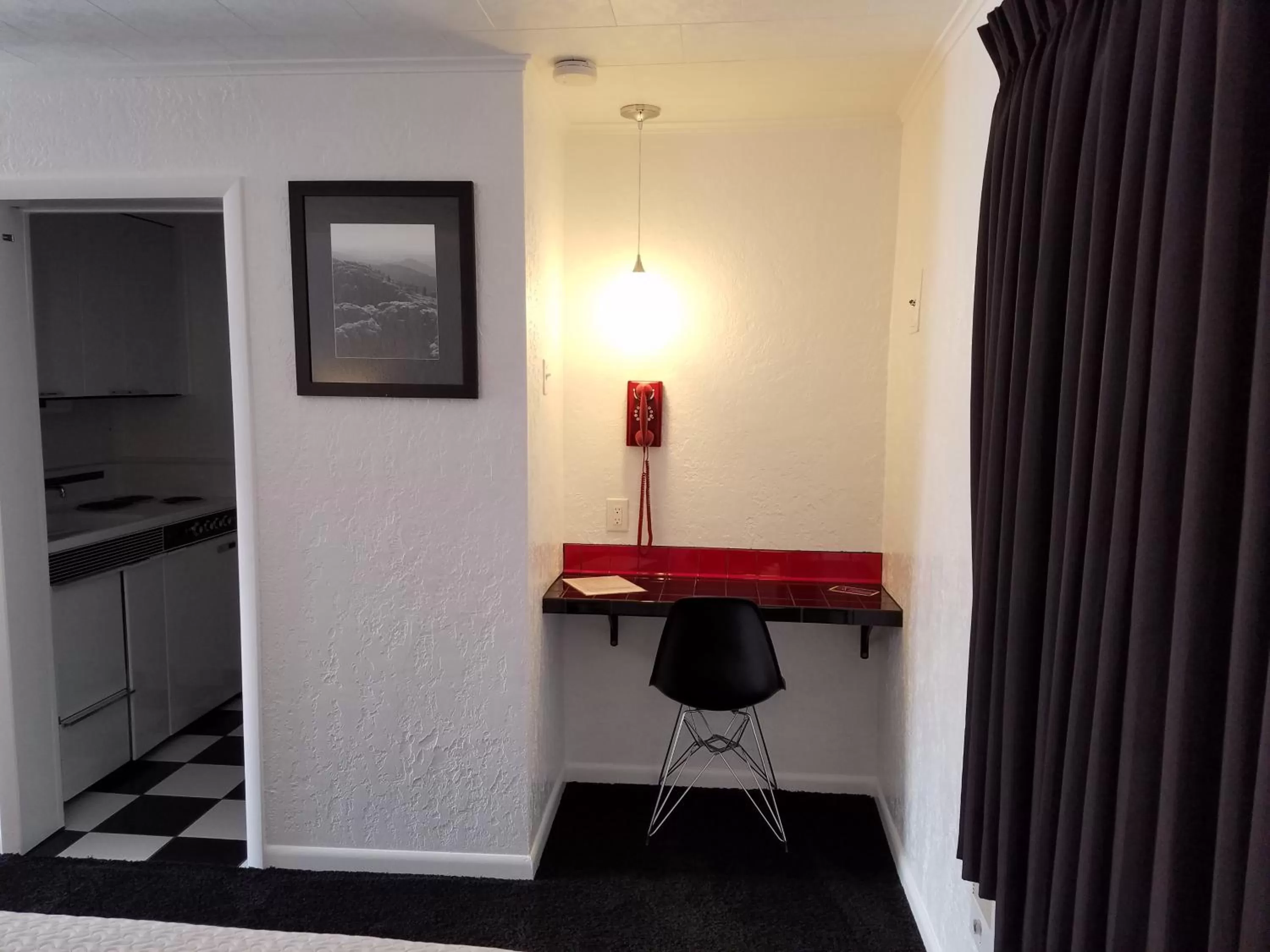 Photo of the whole room in Rocket Motel