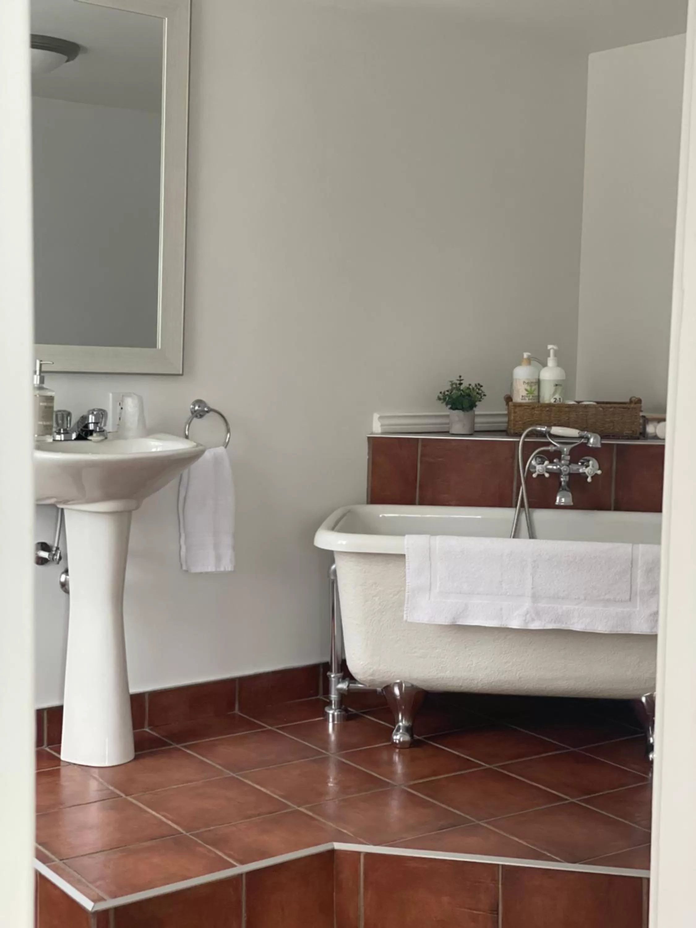 Bathroom in Hôtel Le Rustique