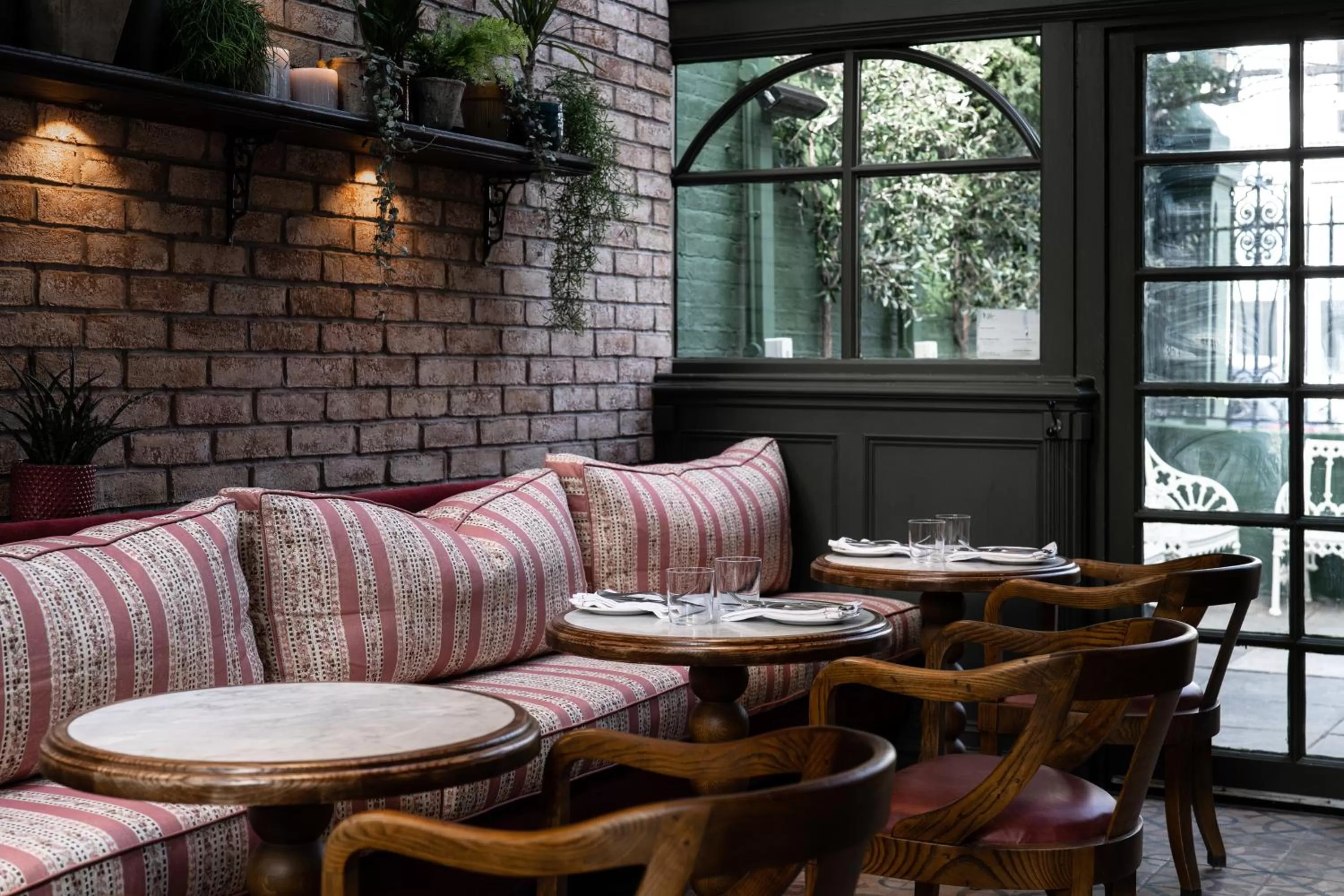 Lounge or bar in The Princess Royal, Nothing Hill