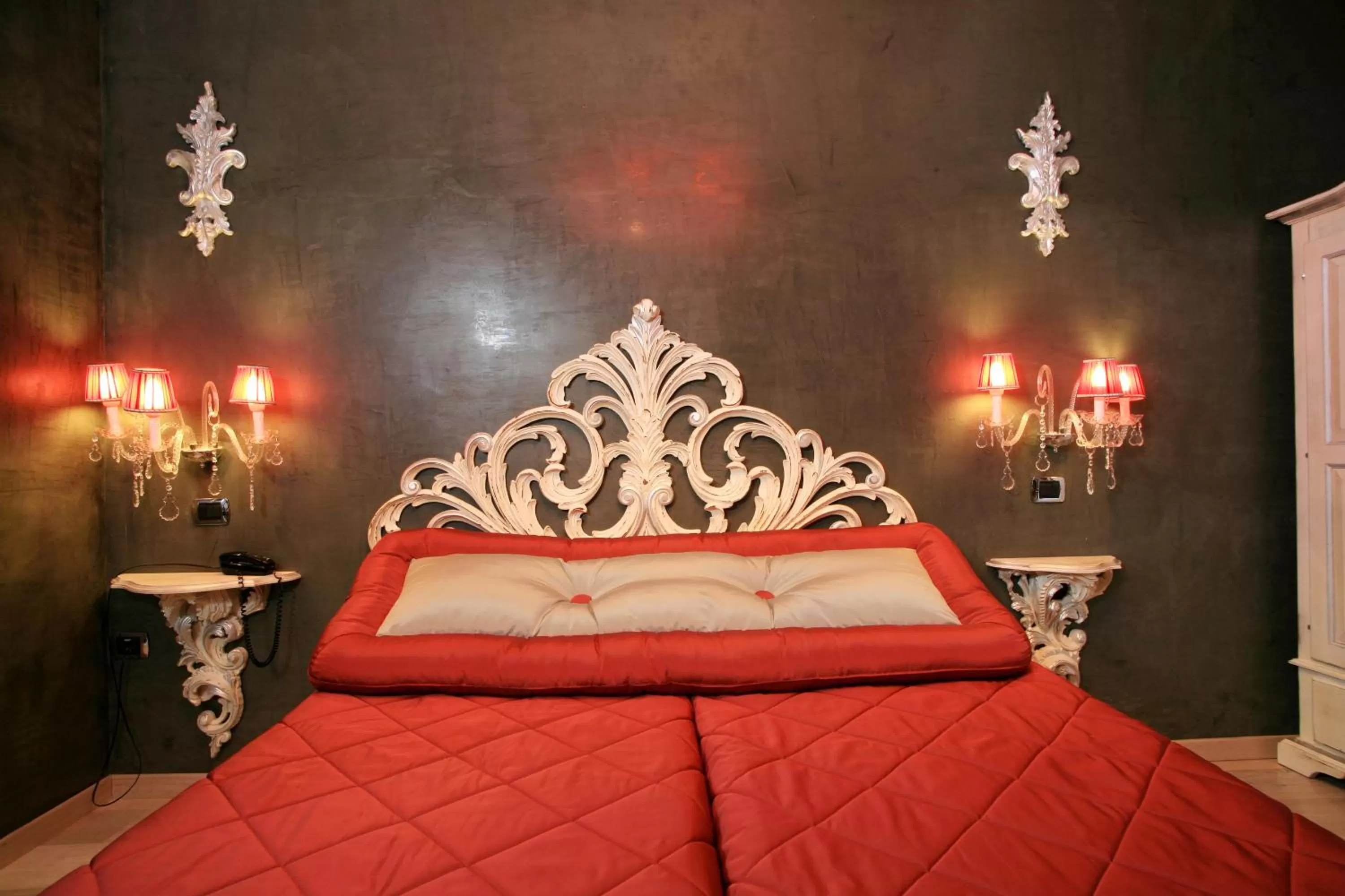 Bedroom, Bed in Hotel Columbia Wellness & Spa