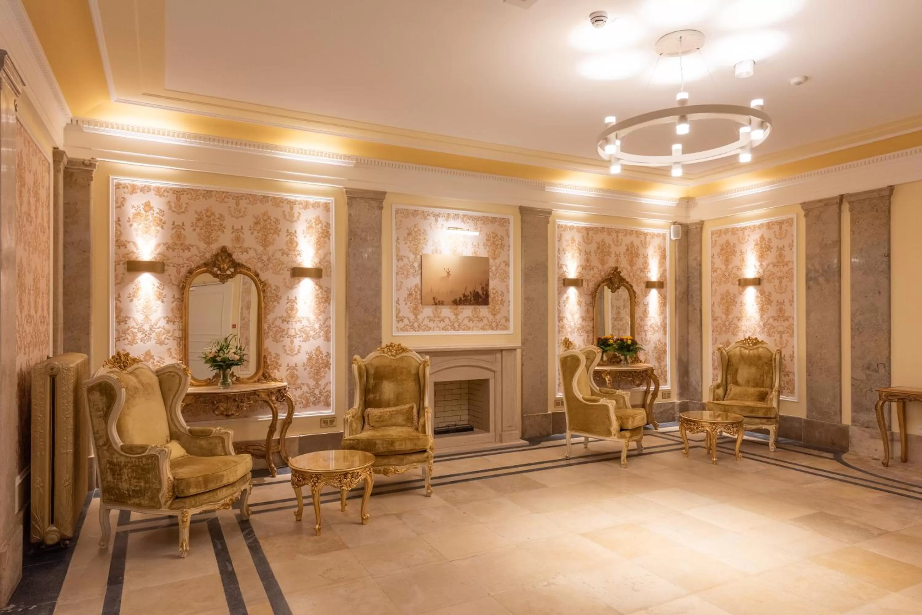 Lobby or reception in Robenstein Hotel & SPA - Villa