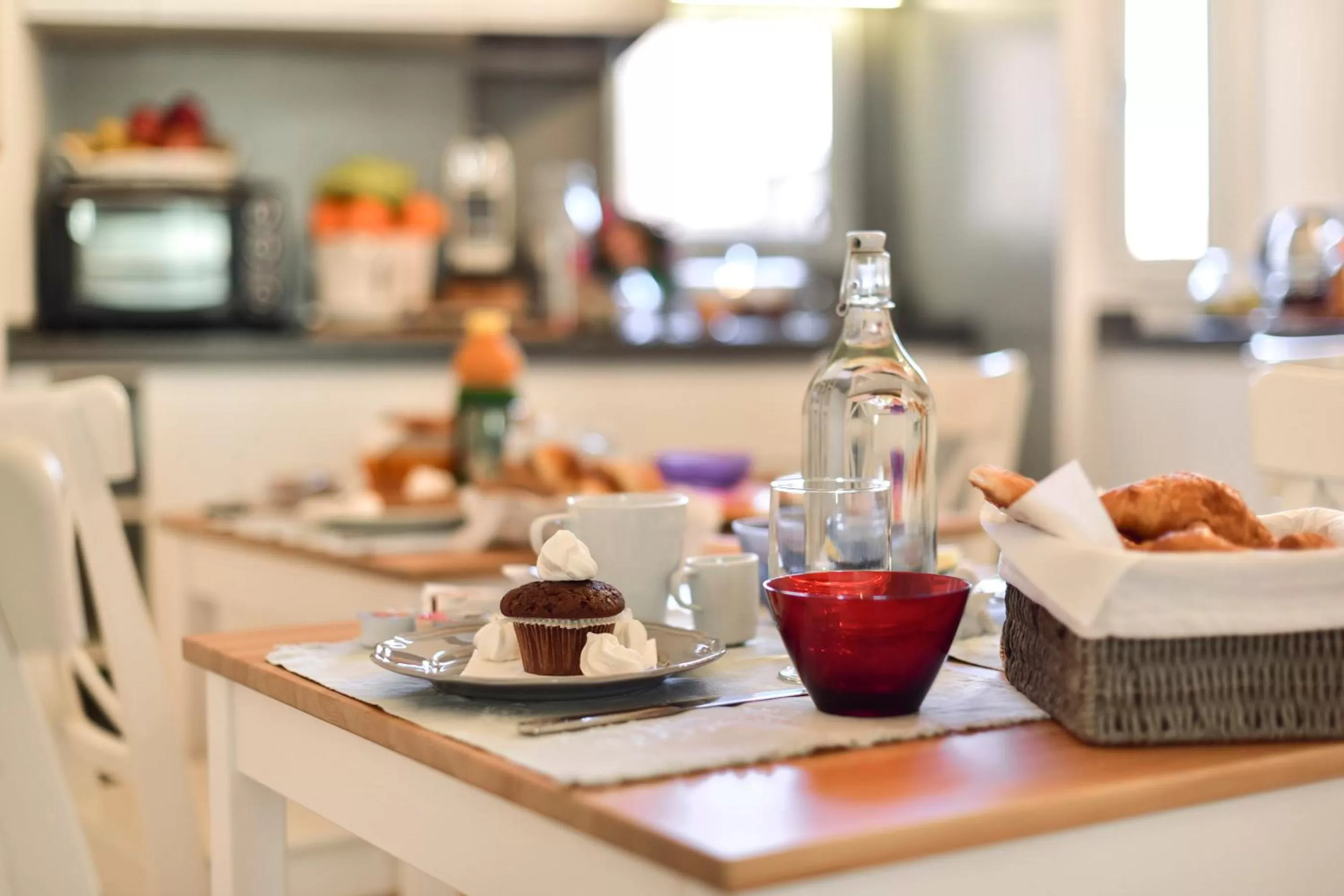 Communal kitchen in B&B Casa Angelini